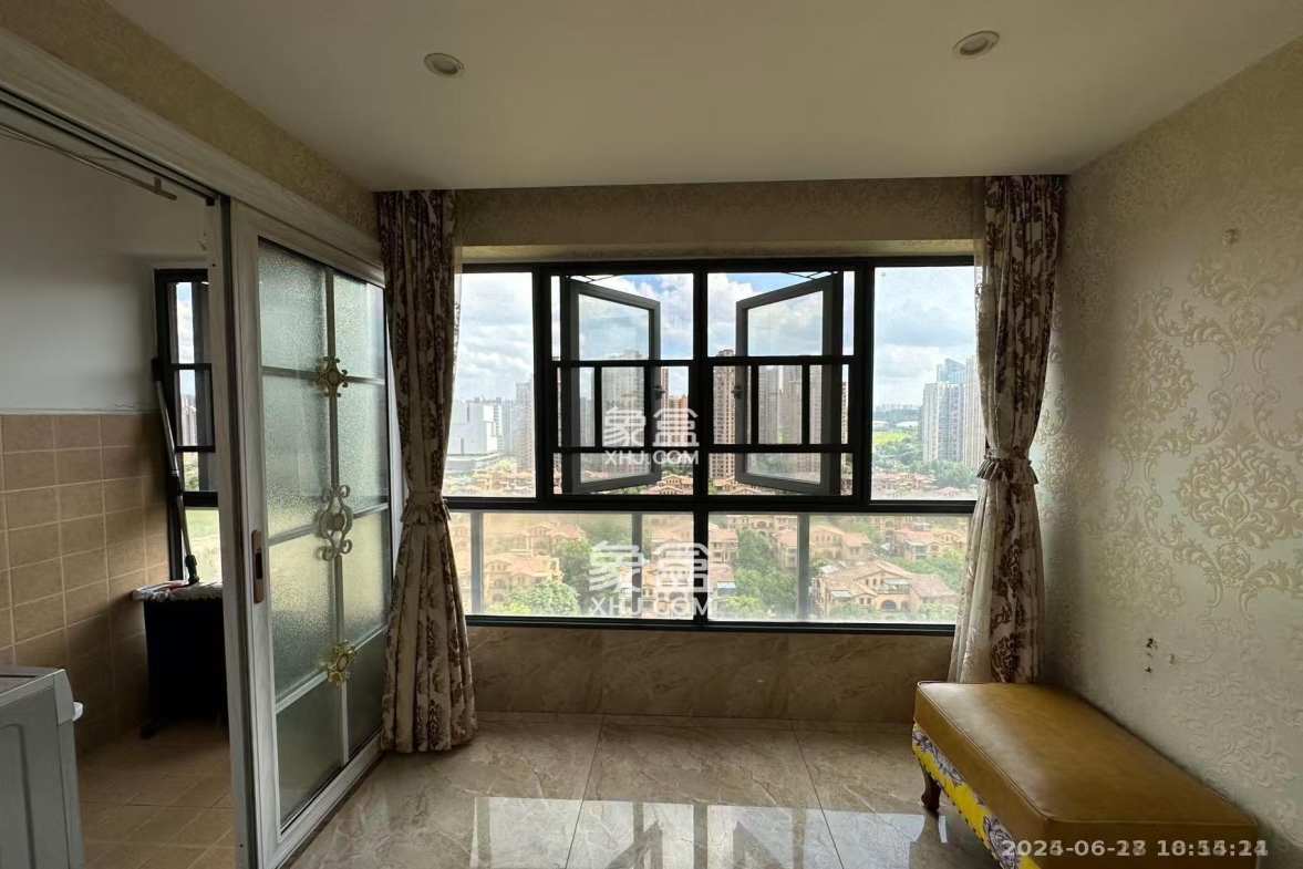 融科檀香山(融科紫檀、香山国际) 2室2厅1卫 3000.0元/月 融科檀香山(融科紫檀、香山国际) 2室2厅1卫 3000.0元/月室内图