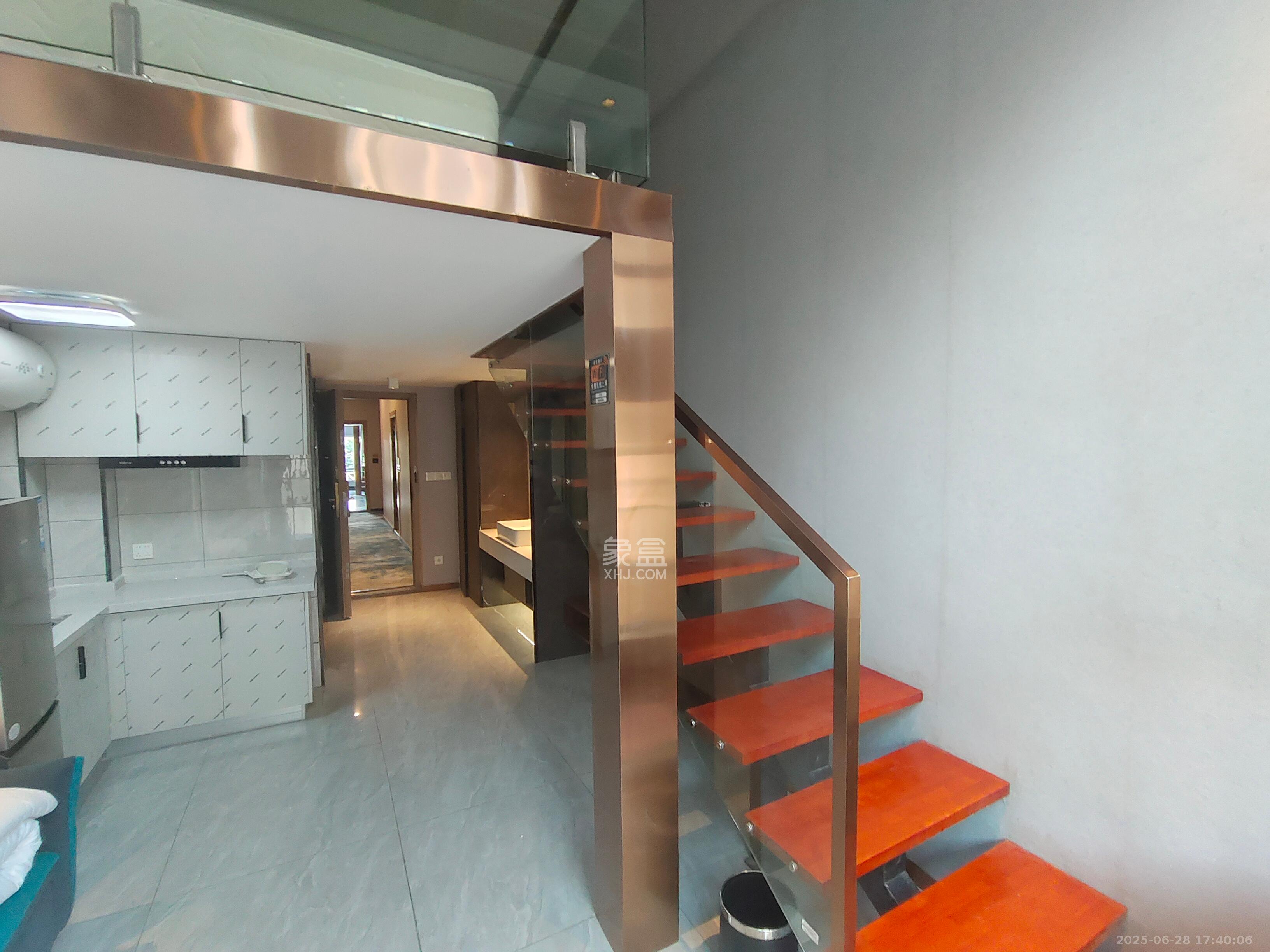 金地铂悦 1室0厅0卫 1800.0元/月 金地铂悦 1室0厅0卫 1800.0元/月室内图