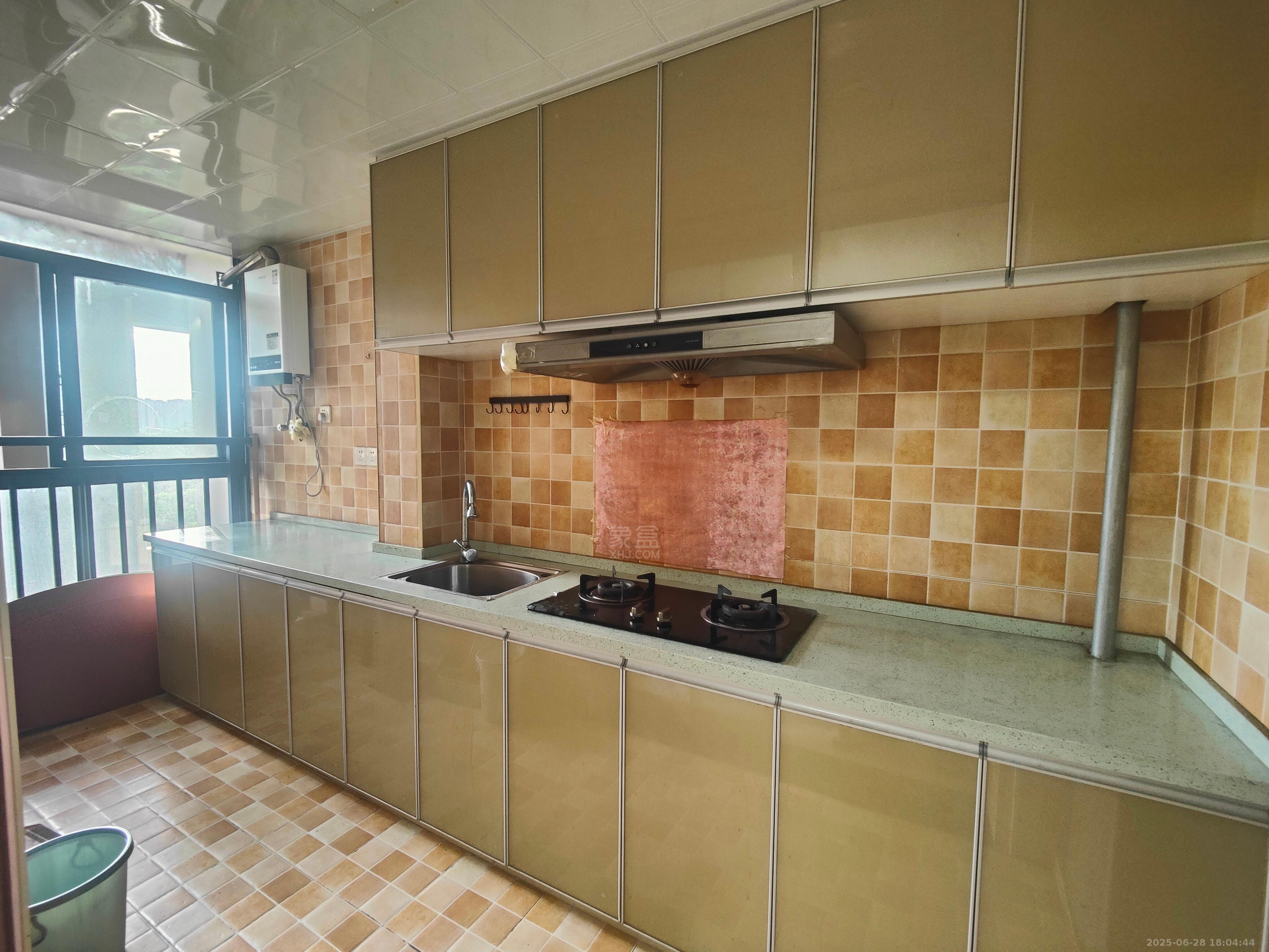 中建御山和苑  1室1厅1卫   1300.00元/月室内图