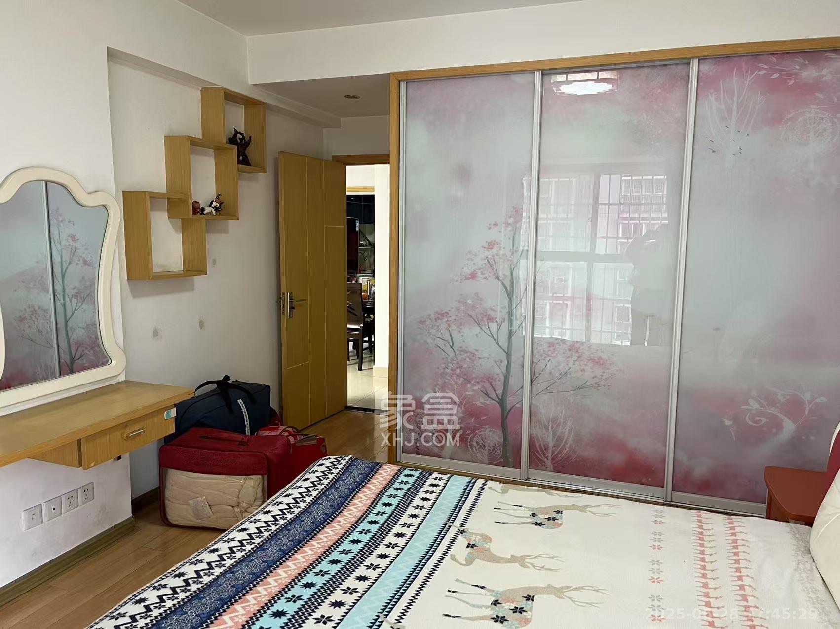 都市馨园  2室2厅1卫    2200.0元/月 都市馨园  2室2厅1卫    2200.0元/月室内图