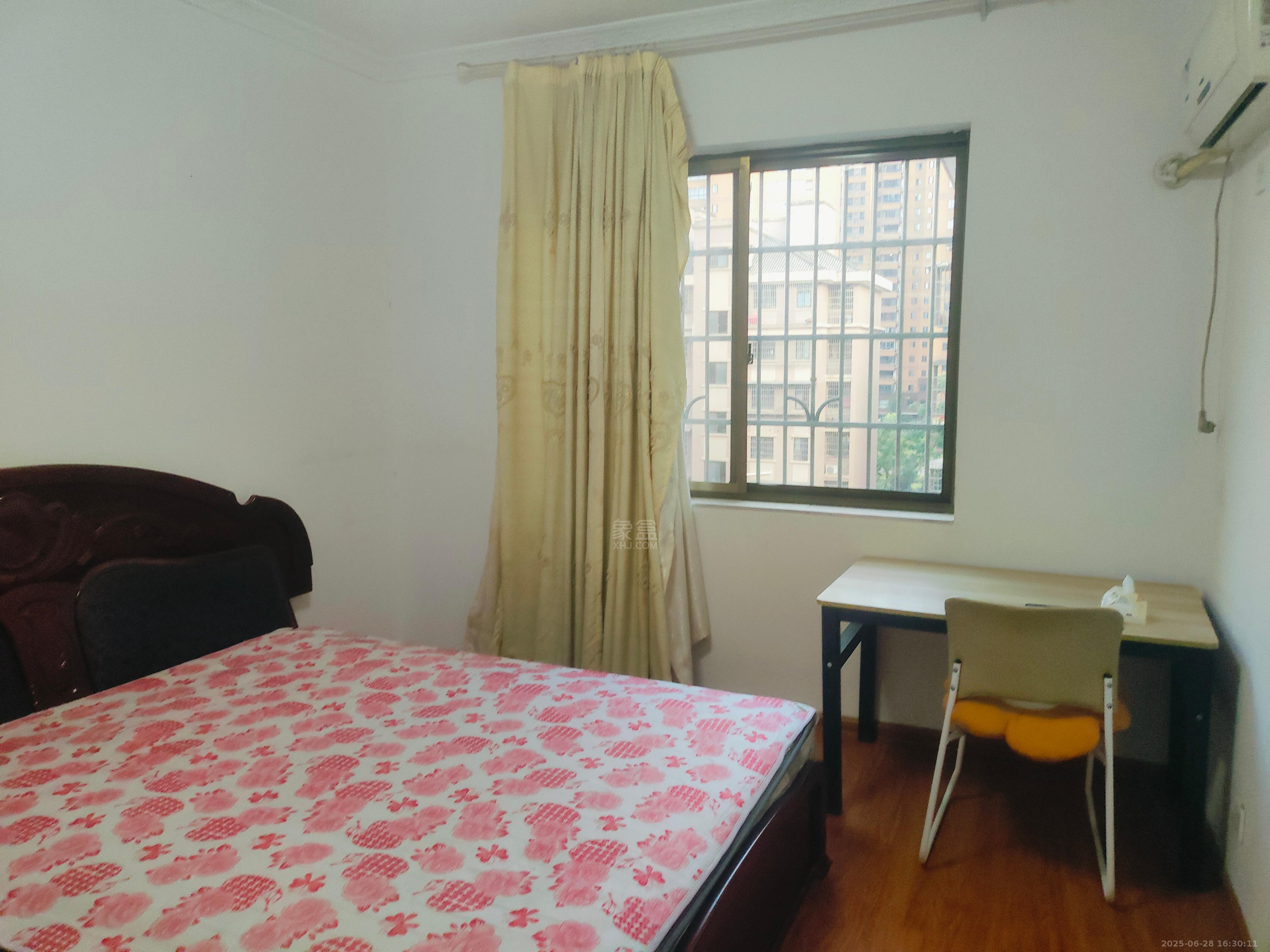 井龙安置小区 2室1厅2卫 1100.0元/月 井龙安置小区 2室1厅2卫 1100.0元/月室内图