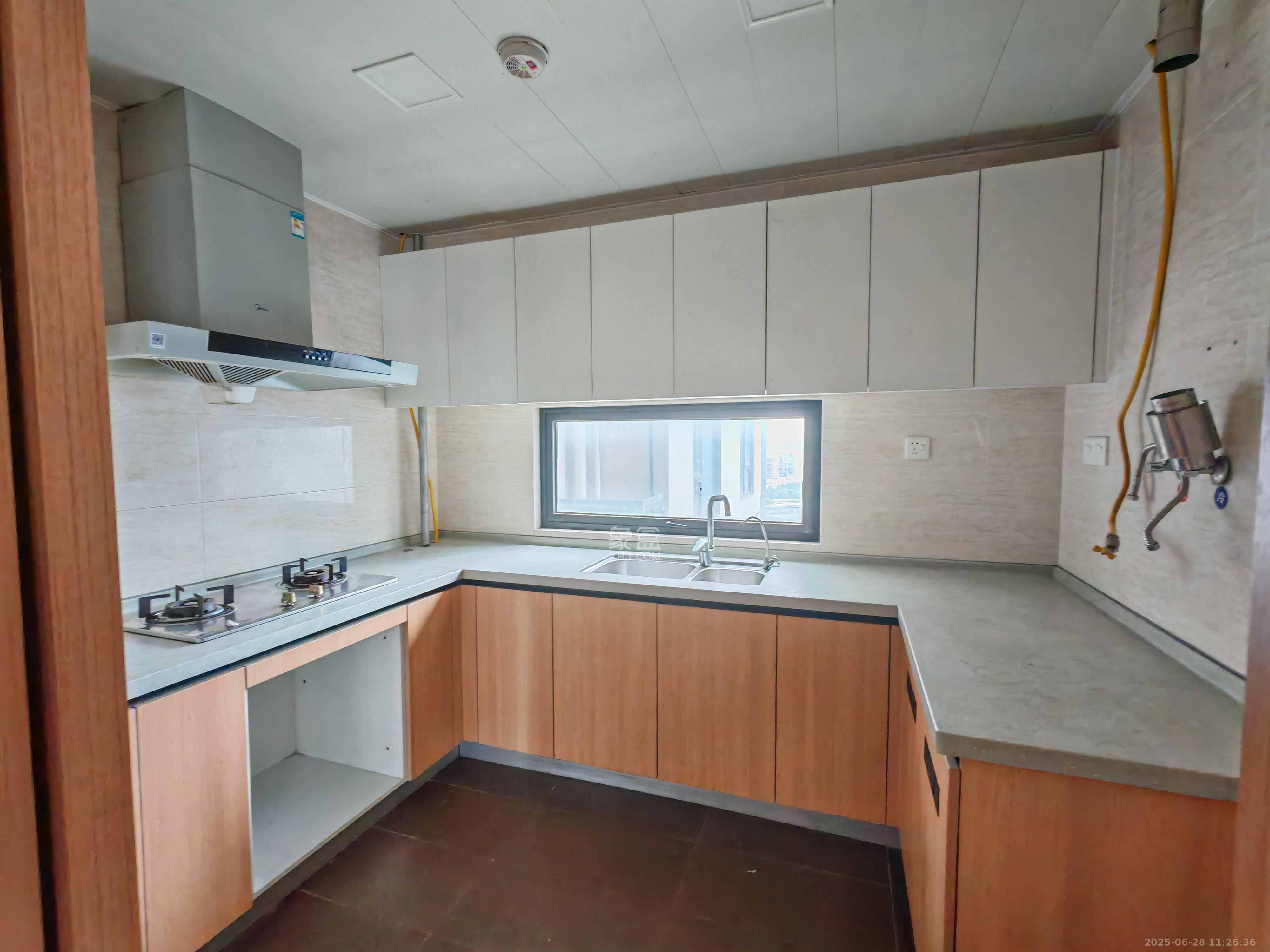 万科魅力之城非凡里 3室2厅2卫 2500.0元/月 万科魅力之城非凡里 3室2厅2卫 2500.0元/月室内图