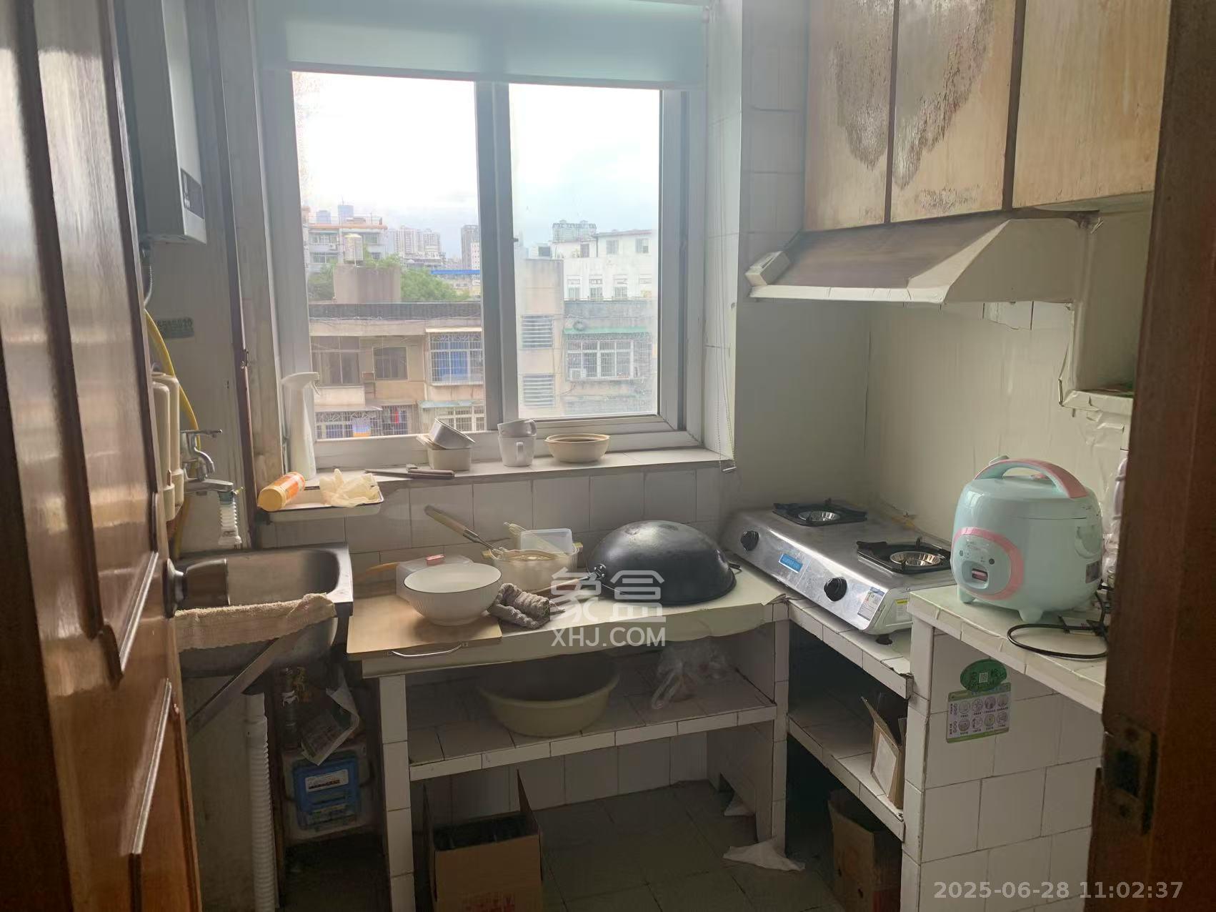 粮油工业公司宿舍（果茶巷一号大院）  3室2厅1卫   1800.00元/月室内图