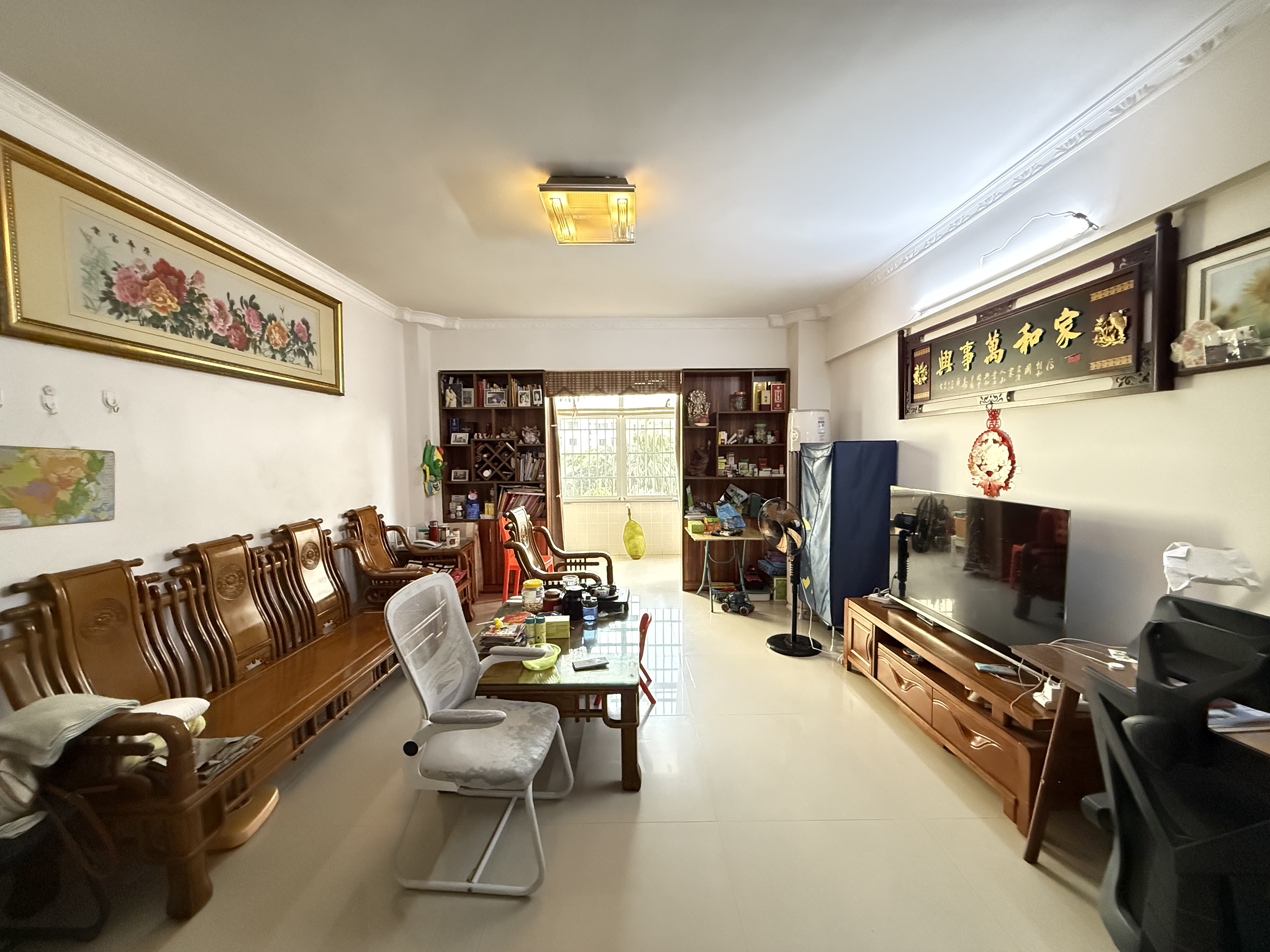八一新村  3室2厅2卫   198.00万室内图1