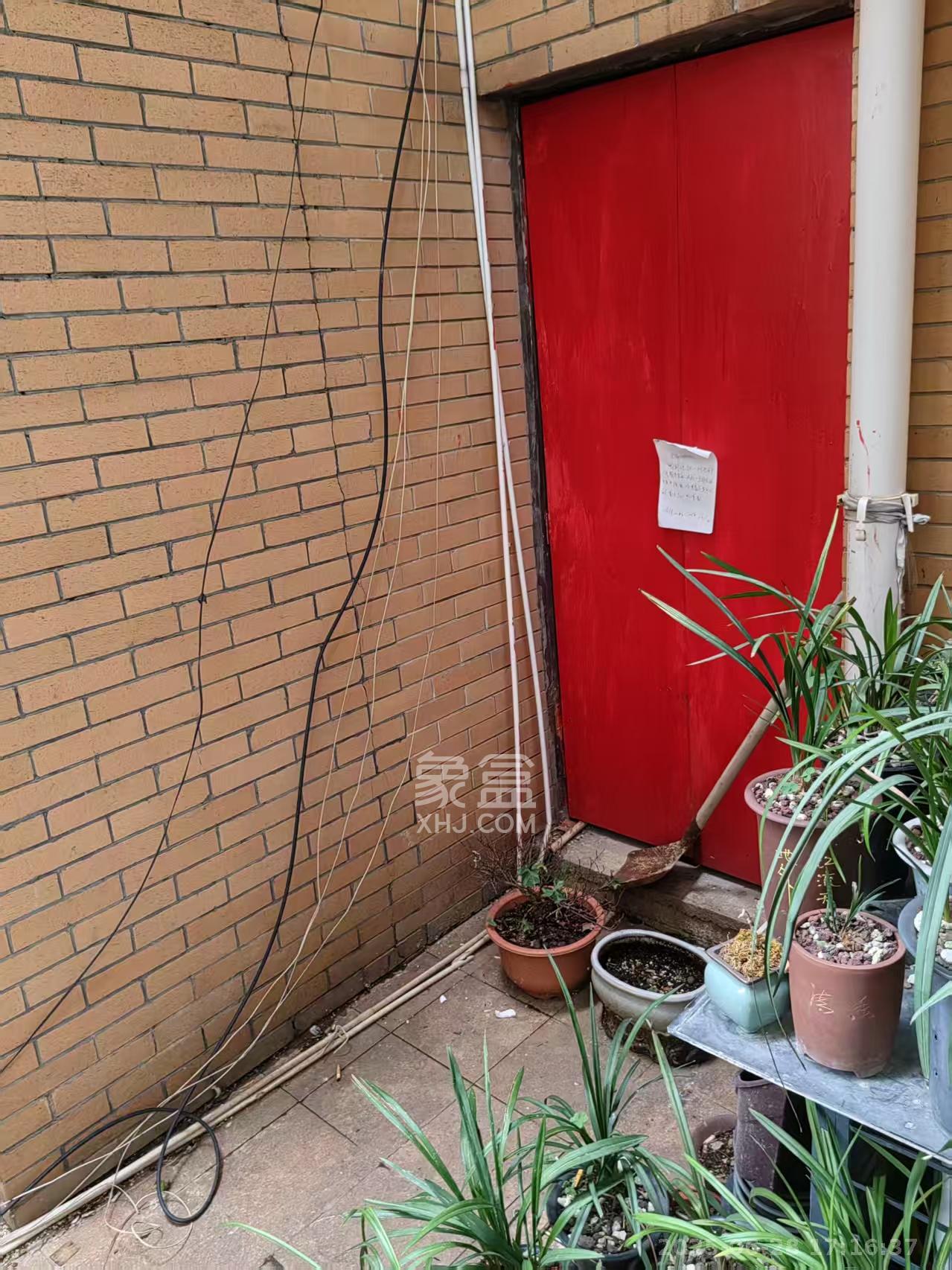 万发客车厂宿舍（万发宿舍）  2室1厅1卫   1100.00元/月室内图