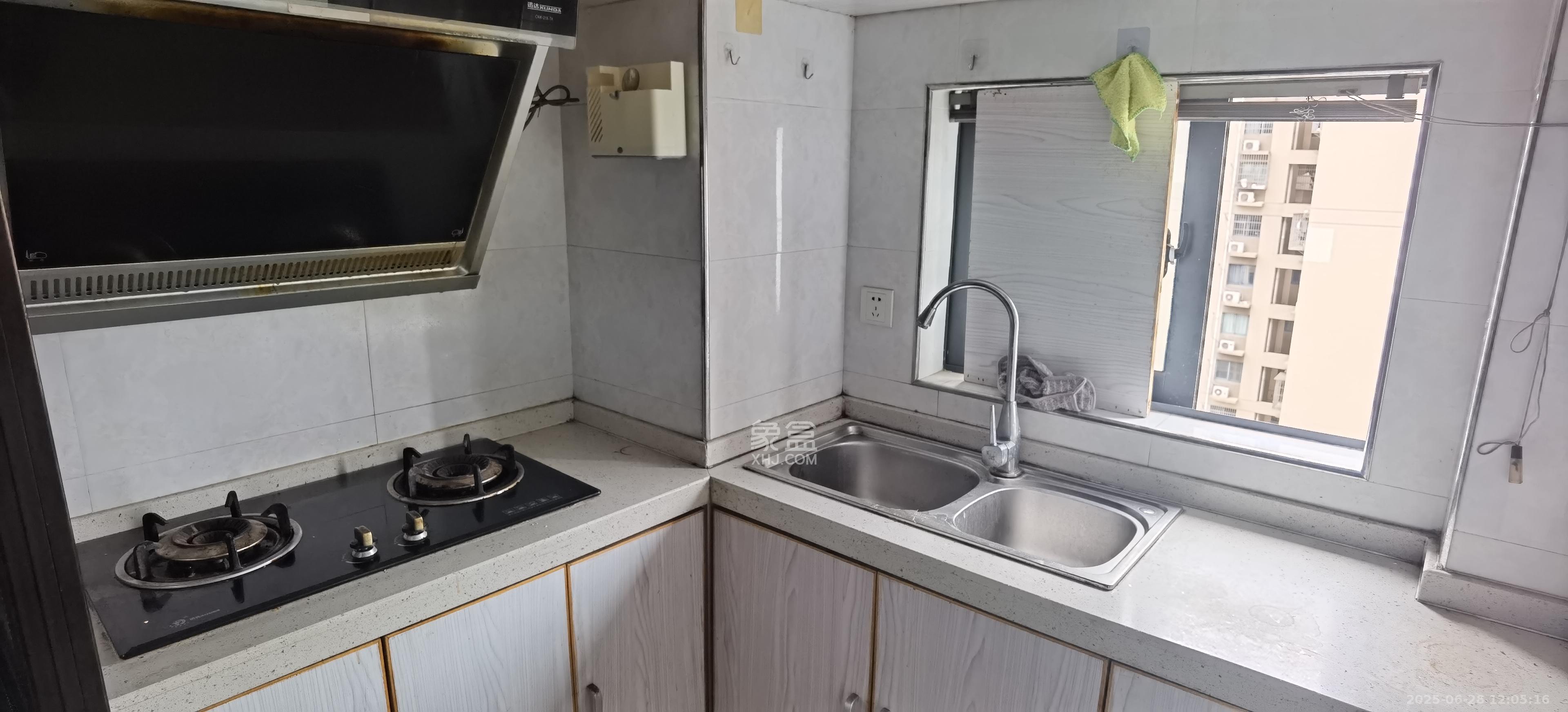 上峰苑(兰亭玥岛)  1室1厅1卫    1400.0元/月 上峰苑(兰亭玥岛)  1室1厅1卫    1400.0元/月室内图