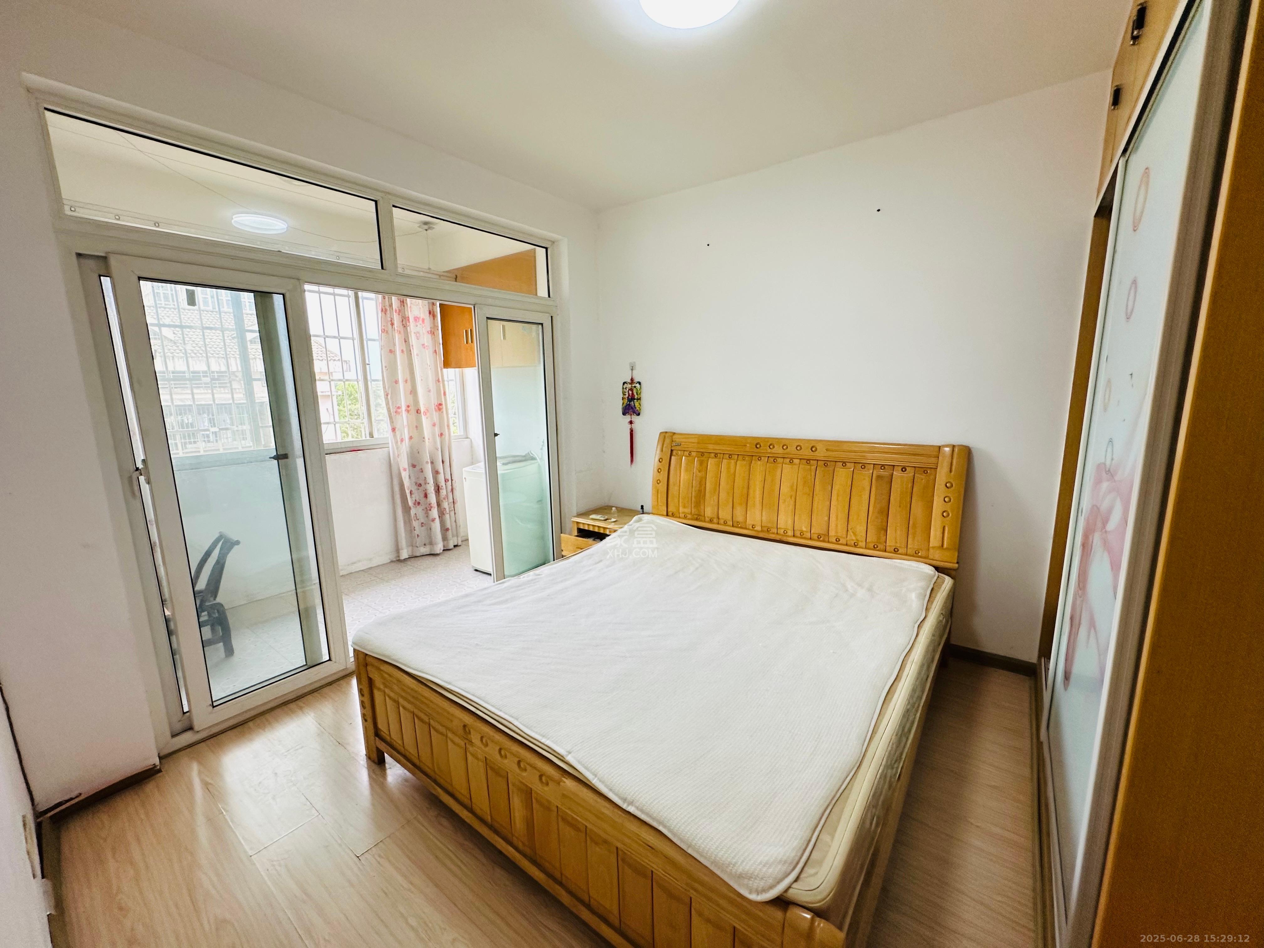 湘樟园小区(湘樟家园) 2室2厅1卫 1350.0元/月 湘樟园小区(湘樟家园) 2室2厅1卫 1350.0元/月室内图