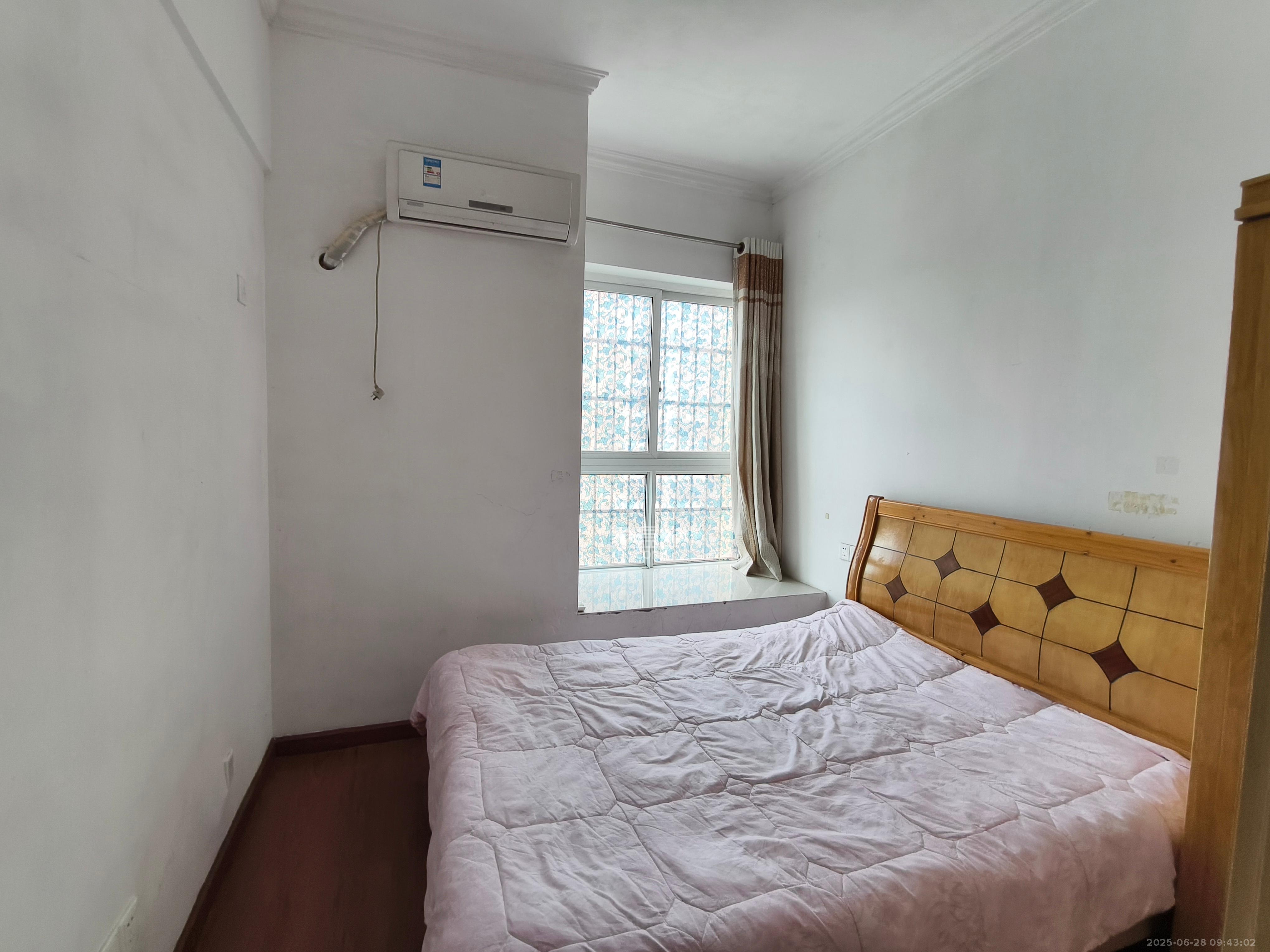 光明城市(星辰青年城) 1室1厅1卫 1300.0元/月 光明城市(星辰青年城) 1室1厅1卫 1300.0元/月室内图