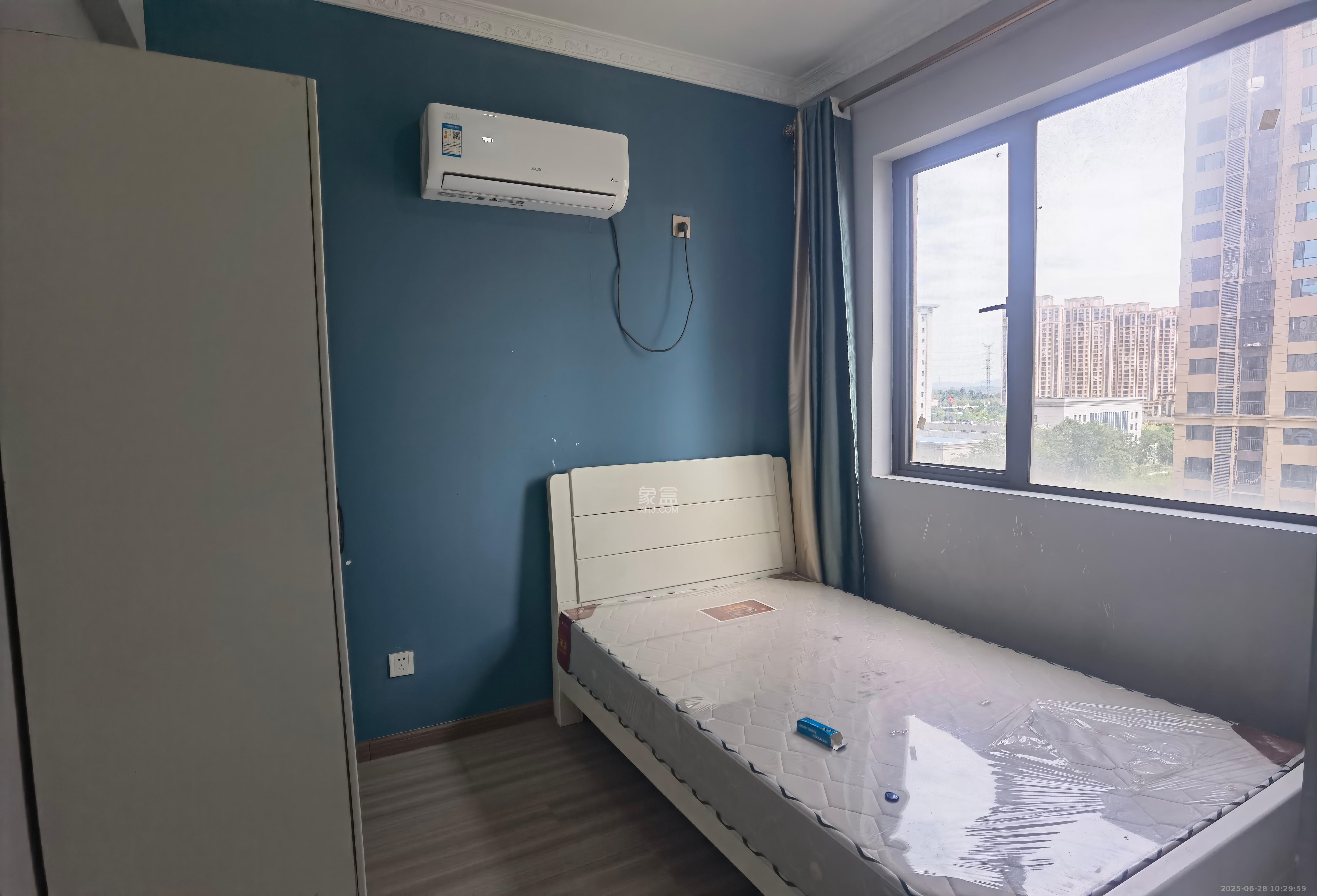 星湖湾二期高层  3室2厅2卫    2200.0元/月 星湖湾二期高层  3室2厅2卫    2200.0元/月室内图