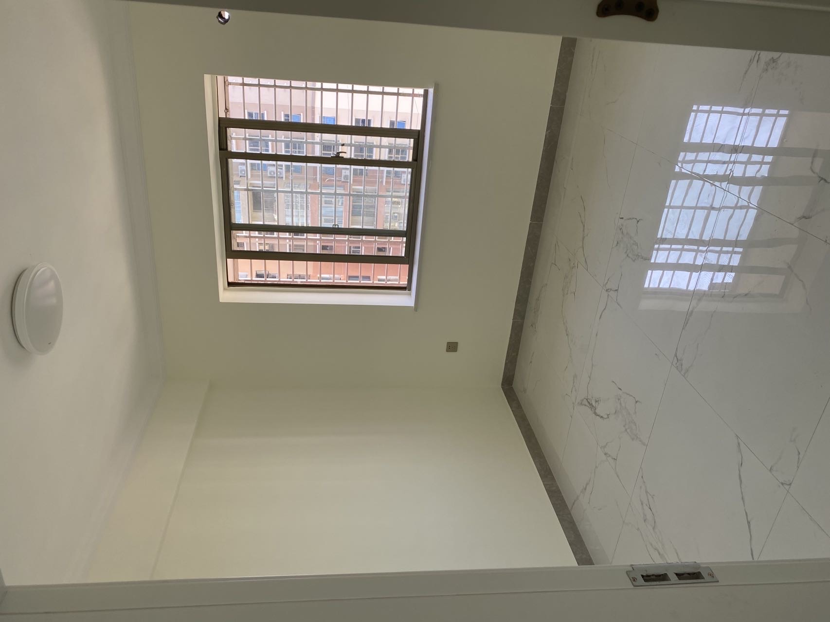 润龙花园  3室1厅1卫    3200.0元/月 润龙花园  3室1厅1卫    3200.0元/月室内图