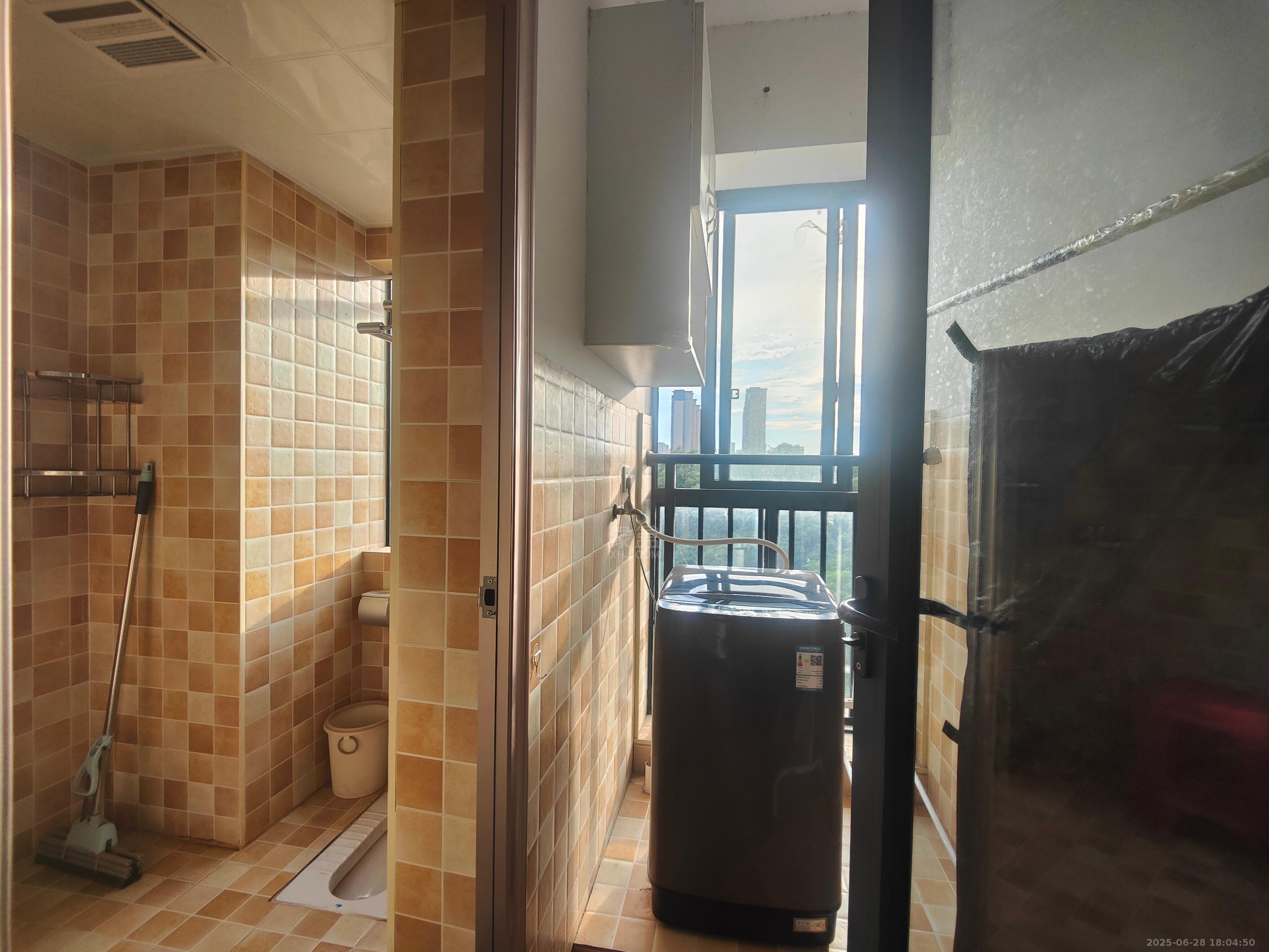 中建御山和苑  1室1厅1卫   1300.00元/月室内图