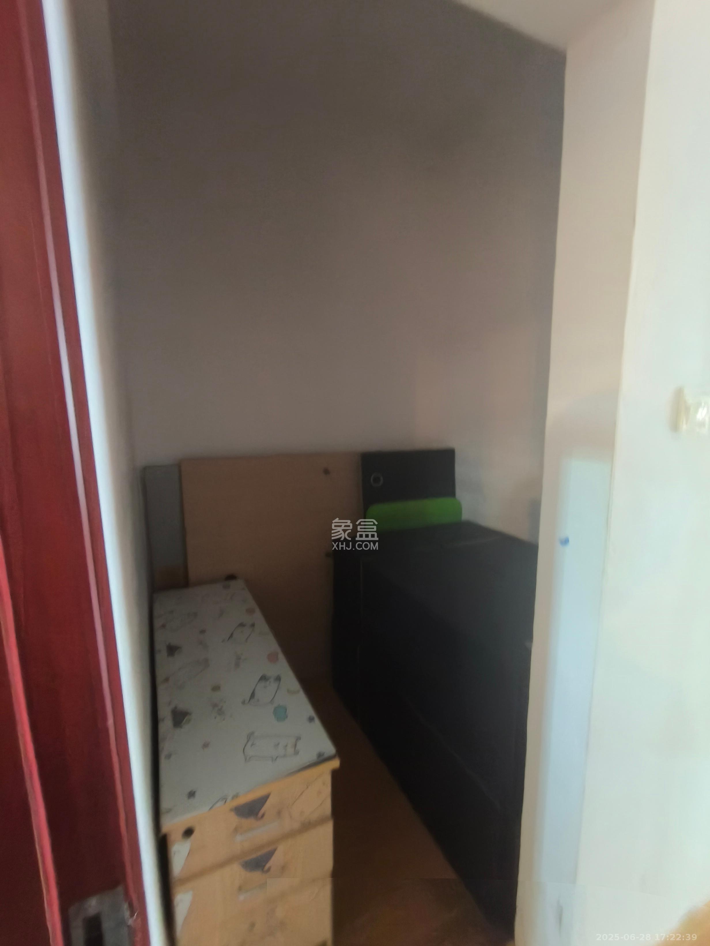 景上鑫苑 4室2厅2卫 2500.0元/月 景上鑫苑 4室2厅2卫 2500.0元/月室内图