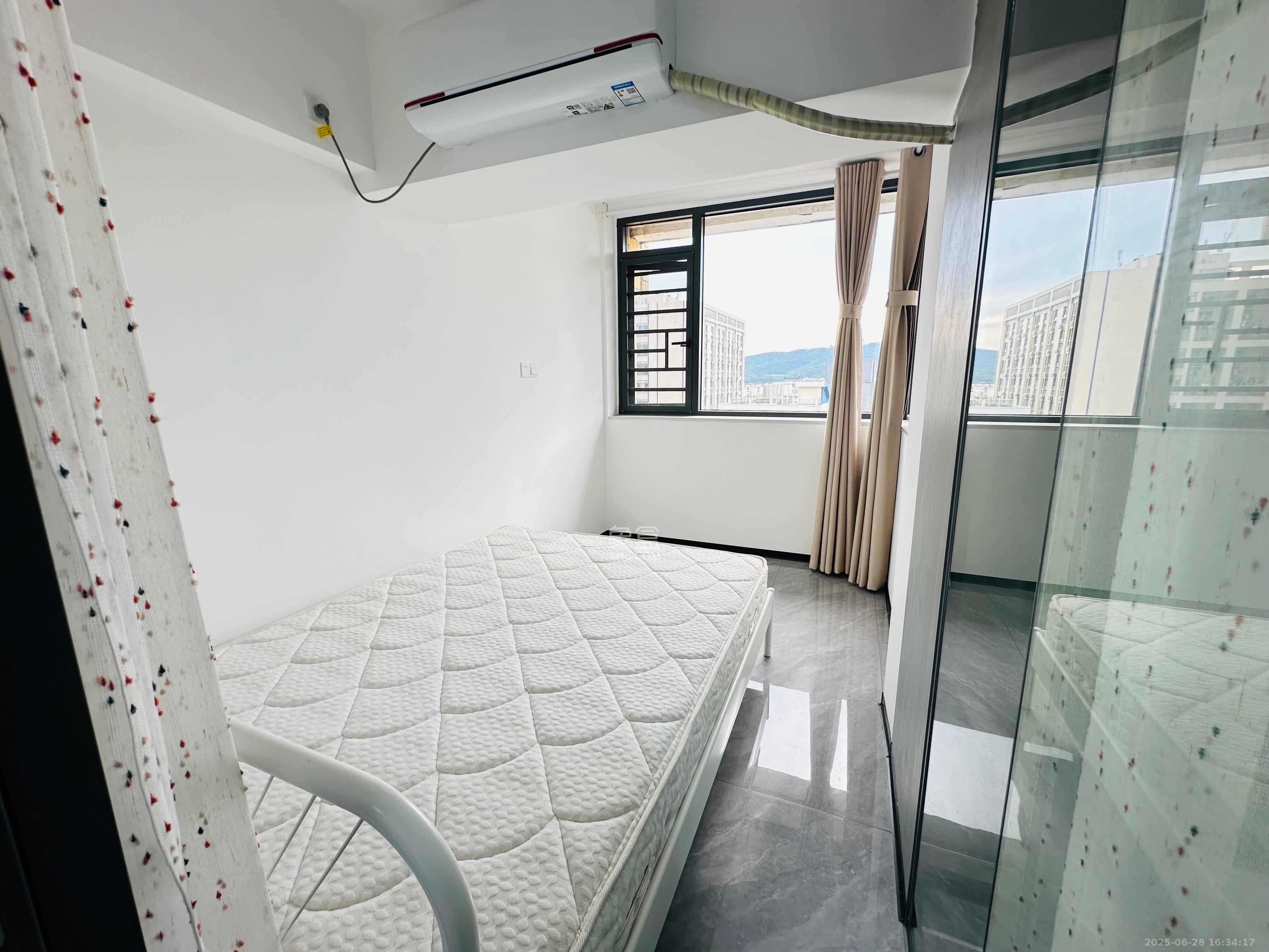 新国际(森和大厦) 2室1厅1卫 2500.0元/月 新国际(森和大厦) 2室1厅1卫 2500.0元/月室内图