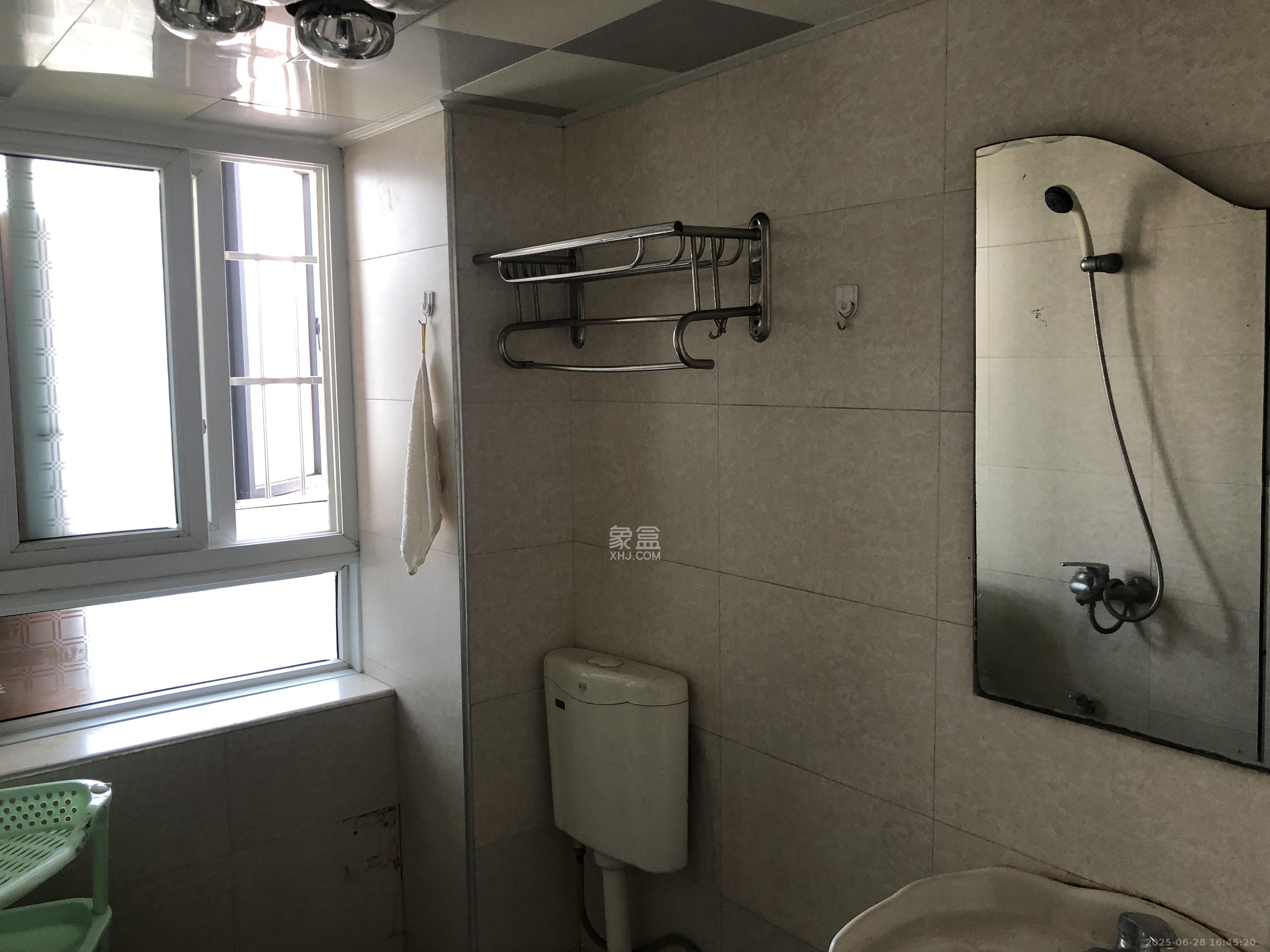 枫丹雅苑(天辰枫丹白露) 2室2厅1卫 3500.0元/月 枫丹雅苑(天辰枫丹白露) 2室2厅1卫 3500.0元/月室内图