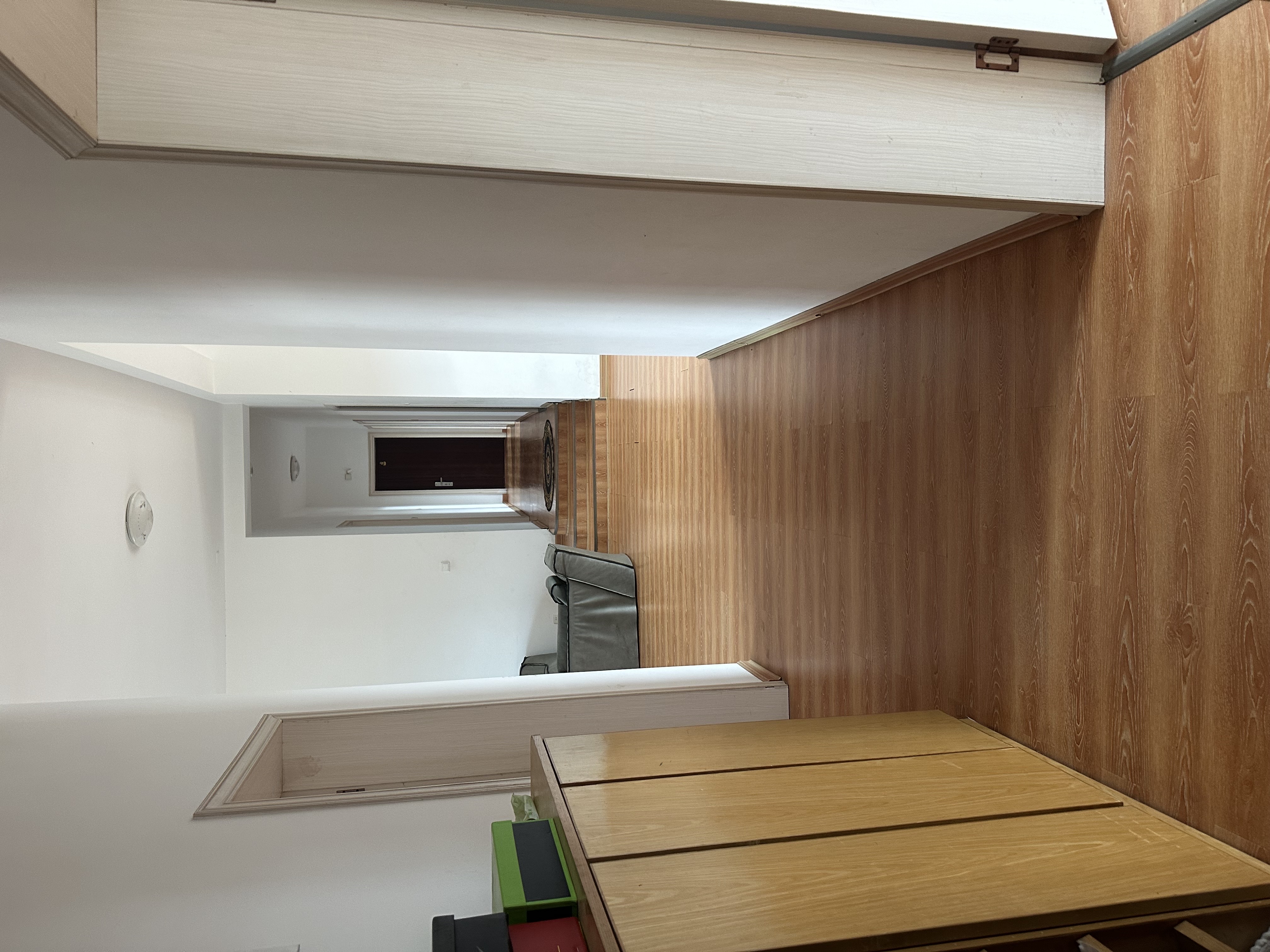 国土鑫苑 4室2厅2卫 1500.0元/月 国土鑫苑 4室2厅2卫 1500.0元/月室内图