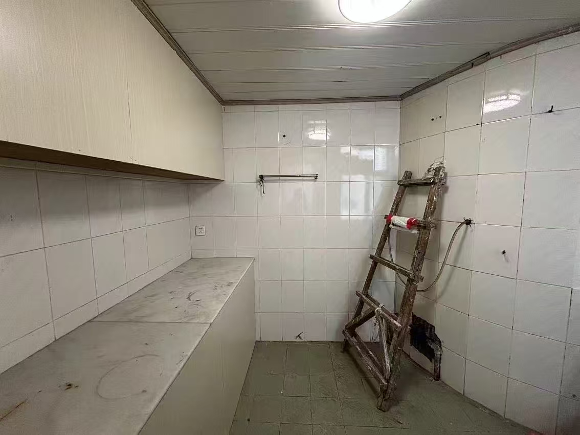 龙珠新城  3室2厅2卫   2300.00元/月室内图