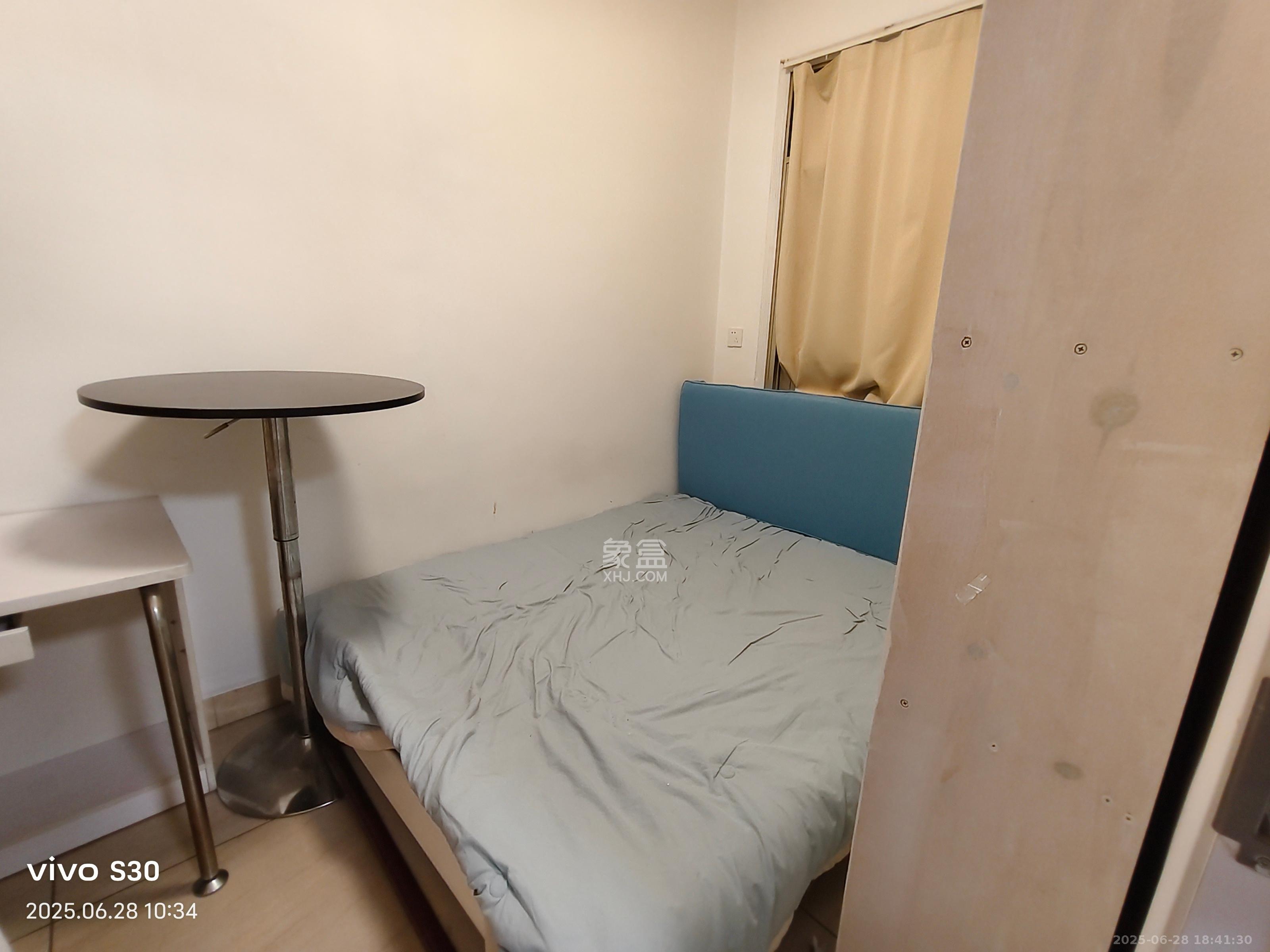 交通厅宿舍  3室2厅1卫    4200.0元/月 交通厅宿舍  3室2厅1卫    4200.0元/月室内图