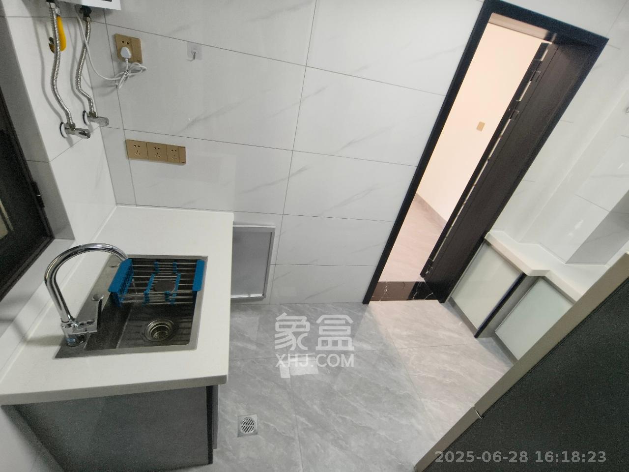 和润园三期 1室1厅1卫 1500.0元/月 和润园三期 1室1厅1卫 1500.0元/月室内图