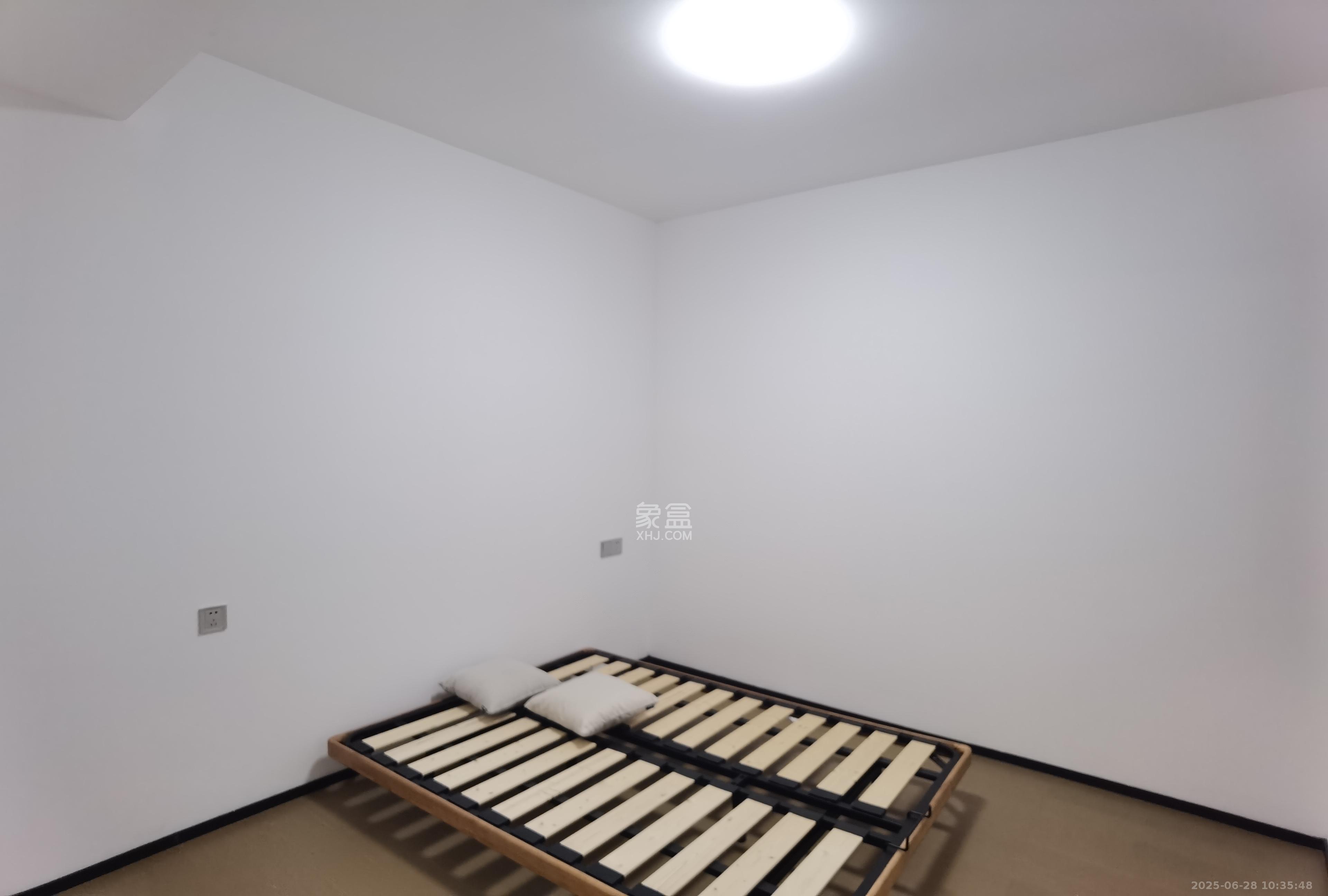 中海星樾府  3室2厅2卫   3800.00元/月室内图