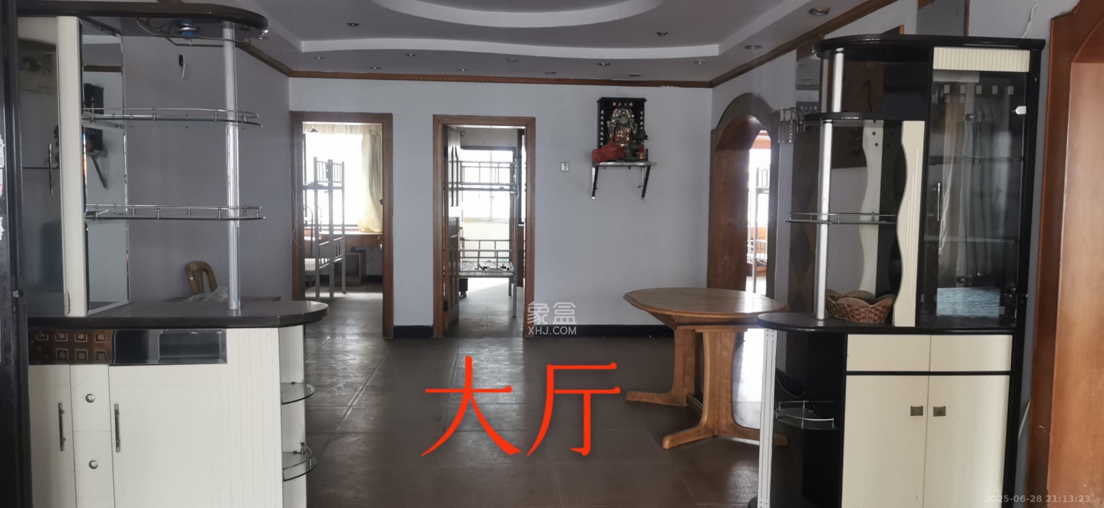 三泰街新富城 4室2厅2卫 4000.0元/月 三泰街新富城 4室2厅2卫 4000.0元/月室内图