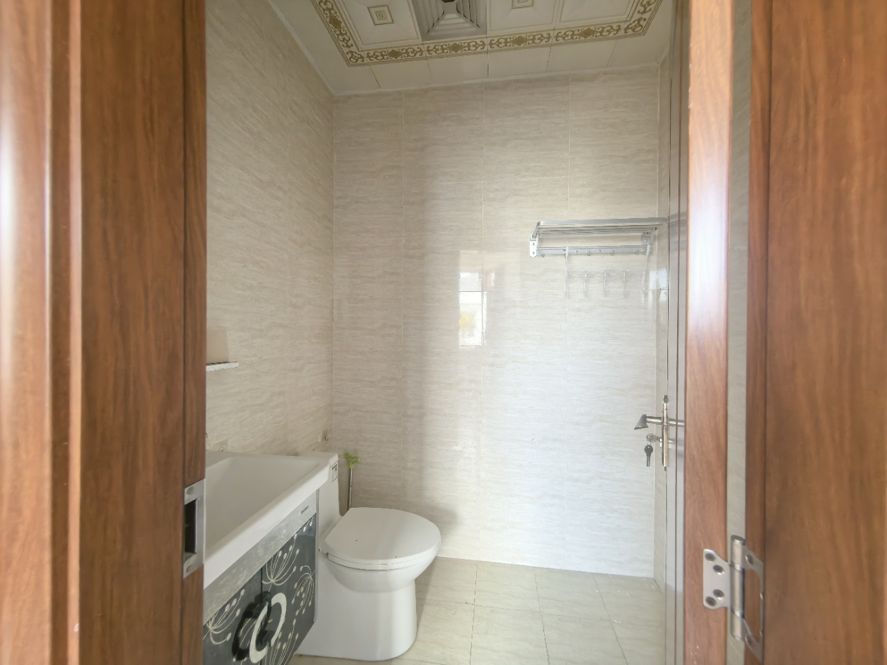 黄金海岸花园 9室2厅4卫 35000.0元/月 黄金海岸花园 9室2厅4卫 35000.0元/月室内图