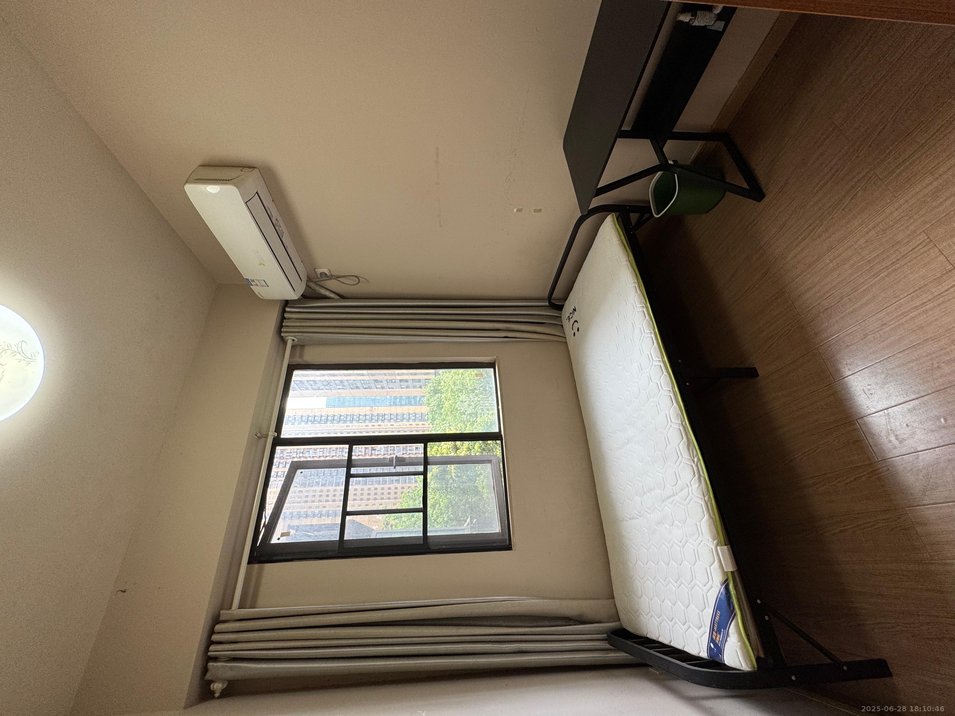 麓谷小镇  3室2厅1卫   2300.00元/月室内图