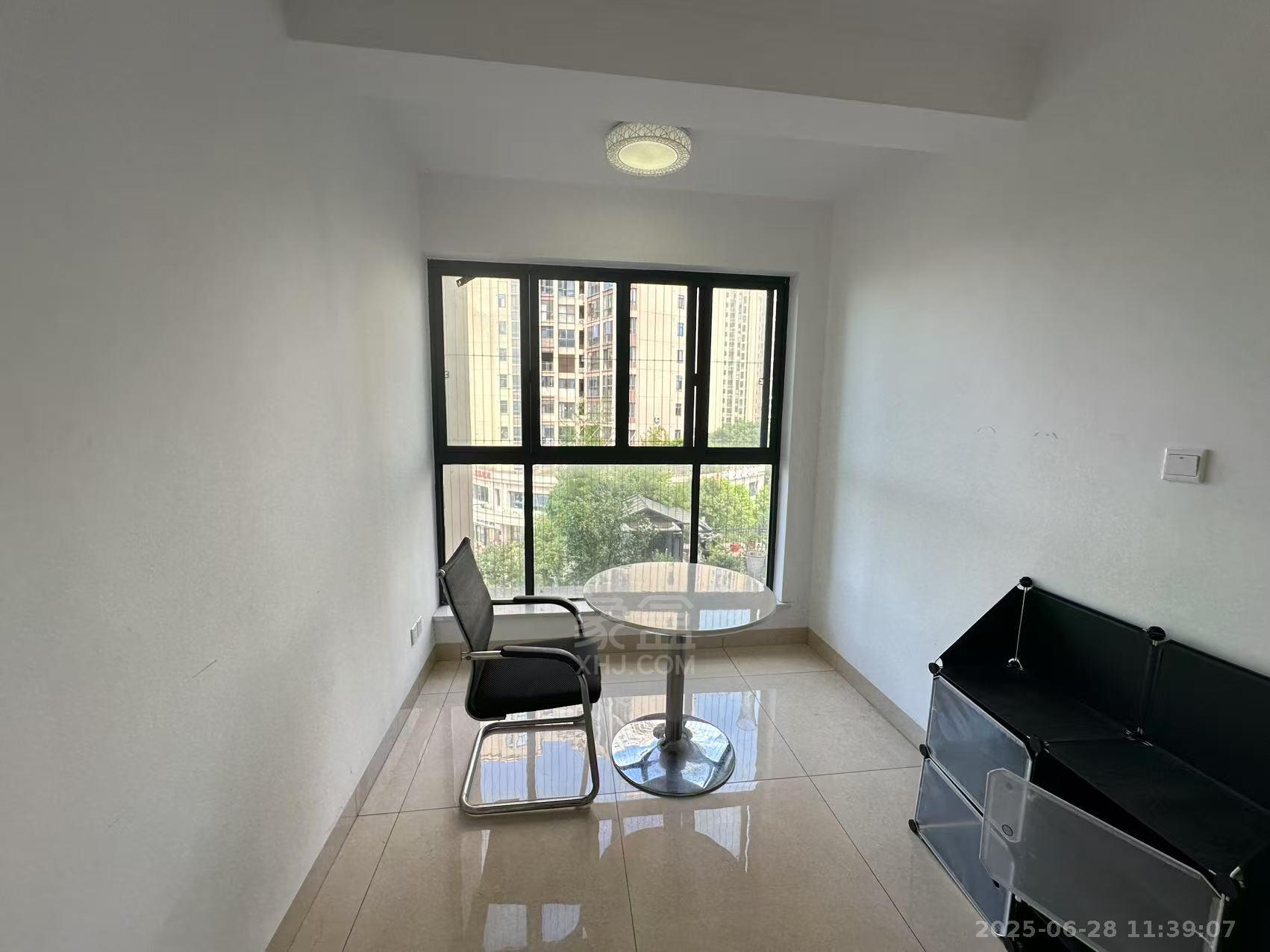 武广国际学苑 3室2厅1卫 2000.0元/月 武广国际学苑 3室2厅1卫 2000.0元/月室内图