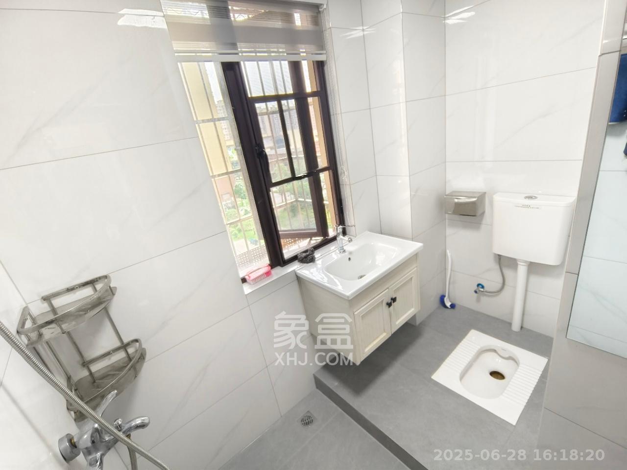 和润园三期 1室1厅1卫 1500.0元/月 和润园三期 1室1厅1卫 1500.0元/月室内图