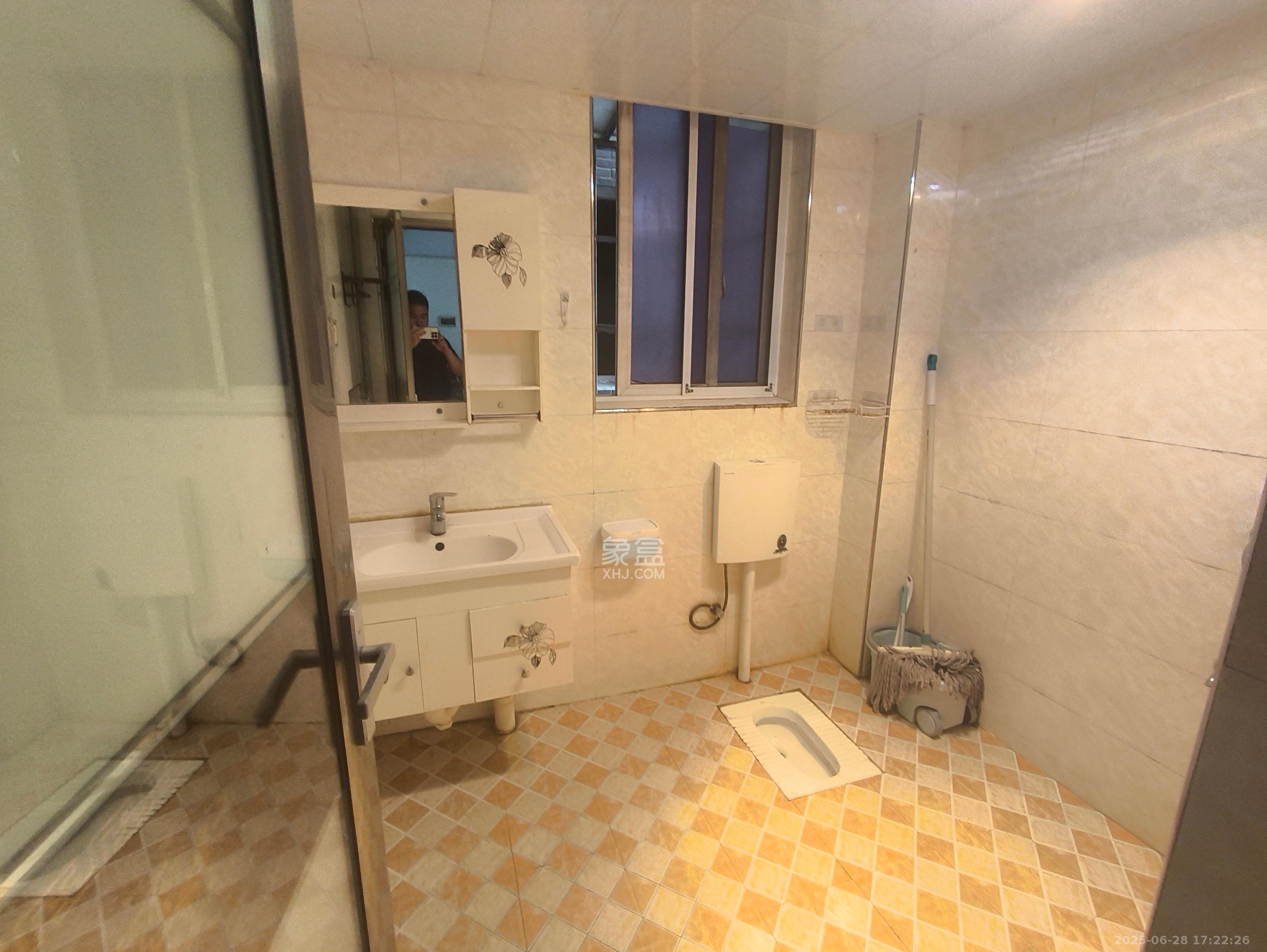 景上鑫苑 4室2厅2卫 2500.0元/月 景上鑫苑 4室2厅2卫 2500.0元/月室内图