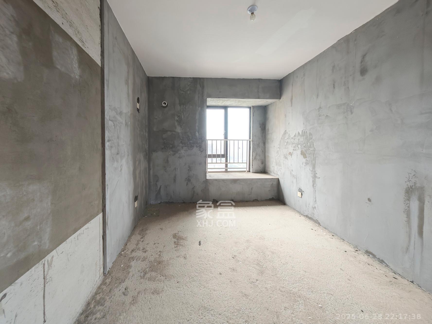 鸿邦国际城  3室2厅2卫    80.0万卧室