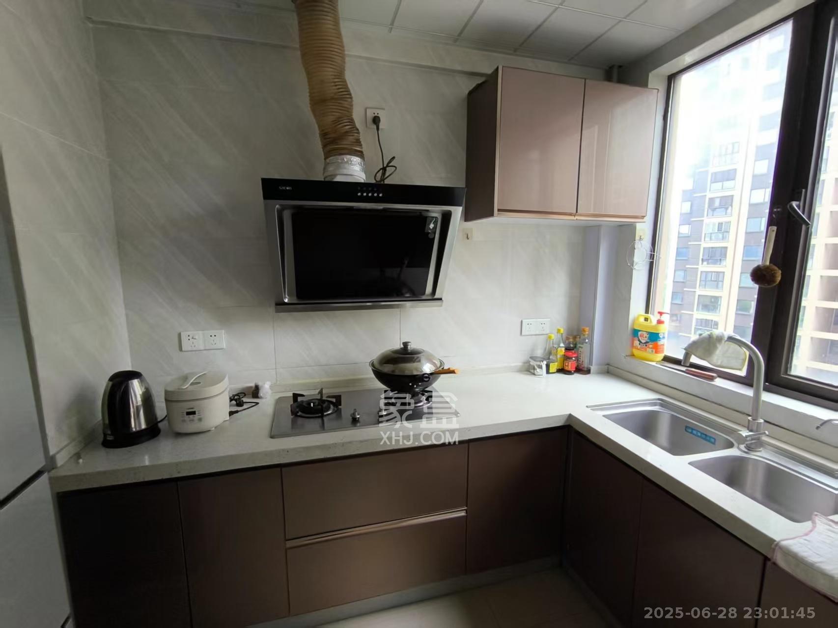 梅溪鑫苑名家 3室2厅2卫 2800.0元/月 梅溪鑫苑名家 3室2厅2卫 2800.0元/月室内图