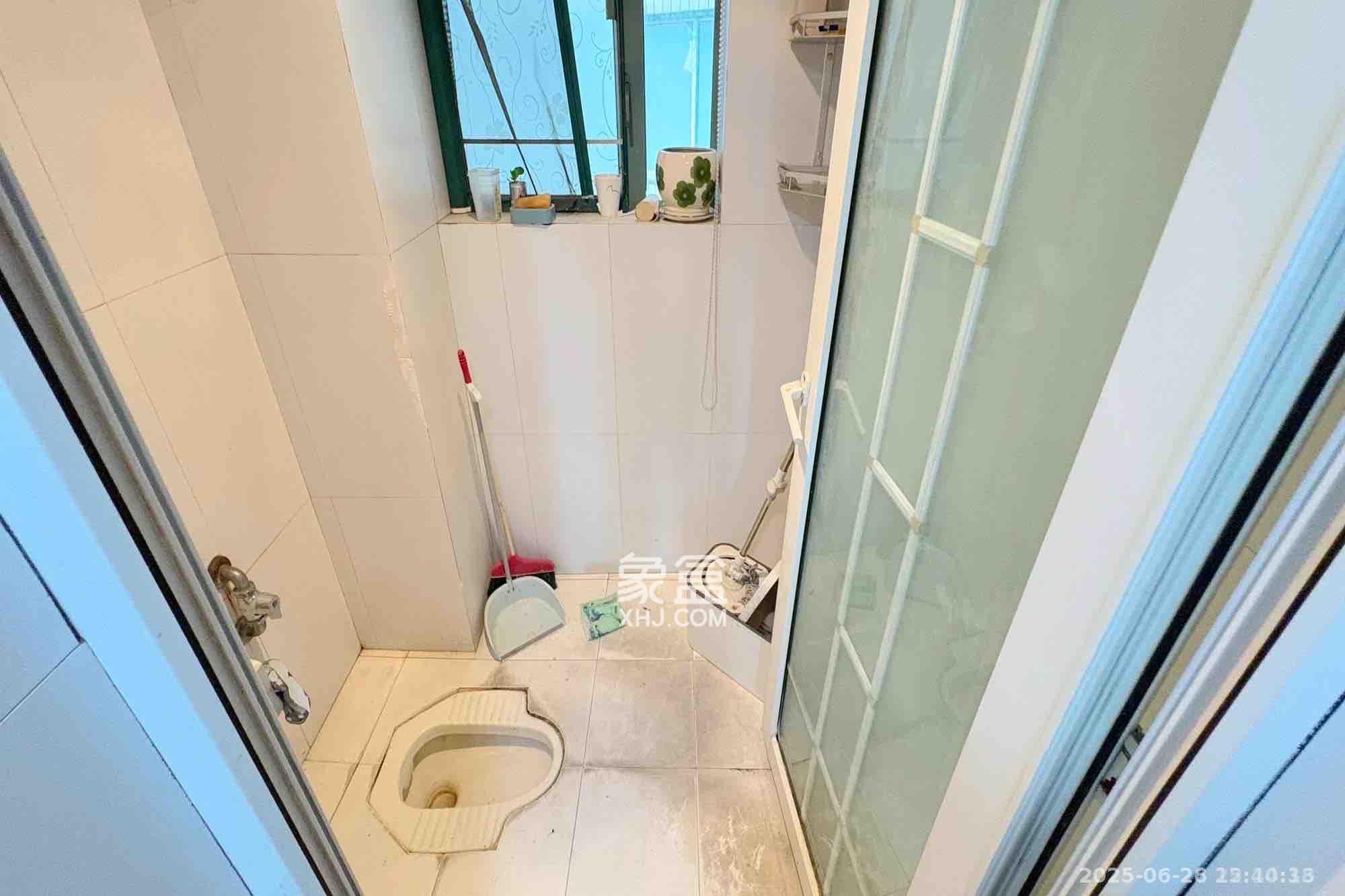 梦泽园  4室2厅2卫    4200.0元/月 梦泽园  4室2厅2卫    4200.0元/月室内图