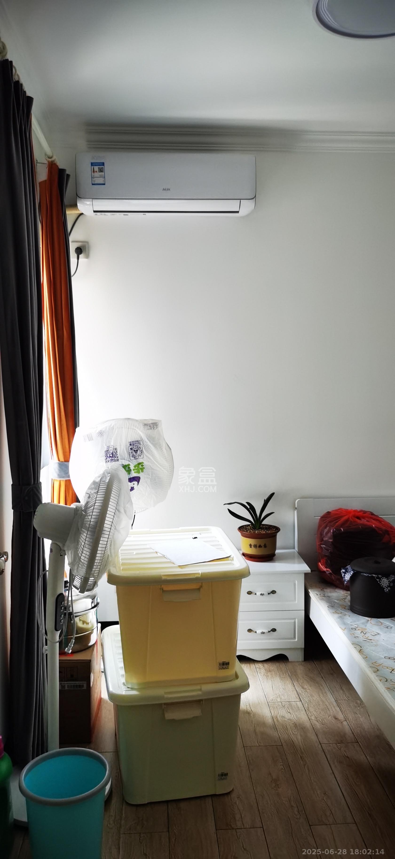 荣盛花语城  2室2厅1卫    1800.0元/月室内图