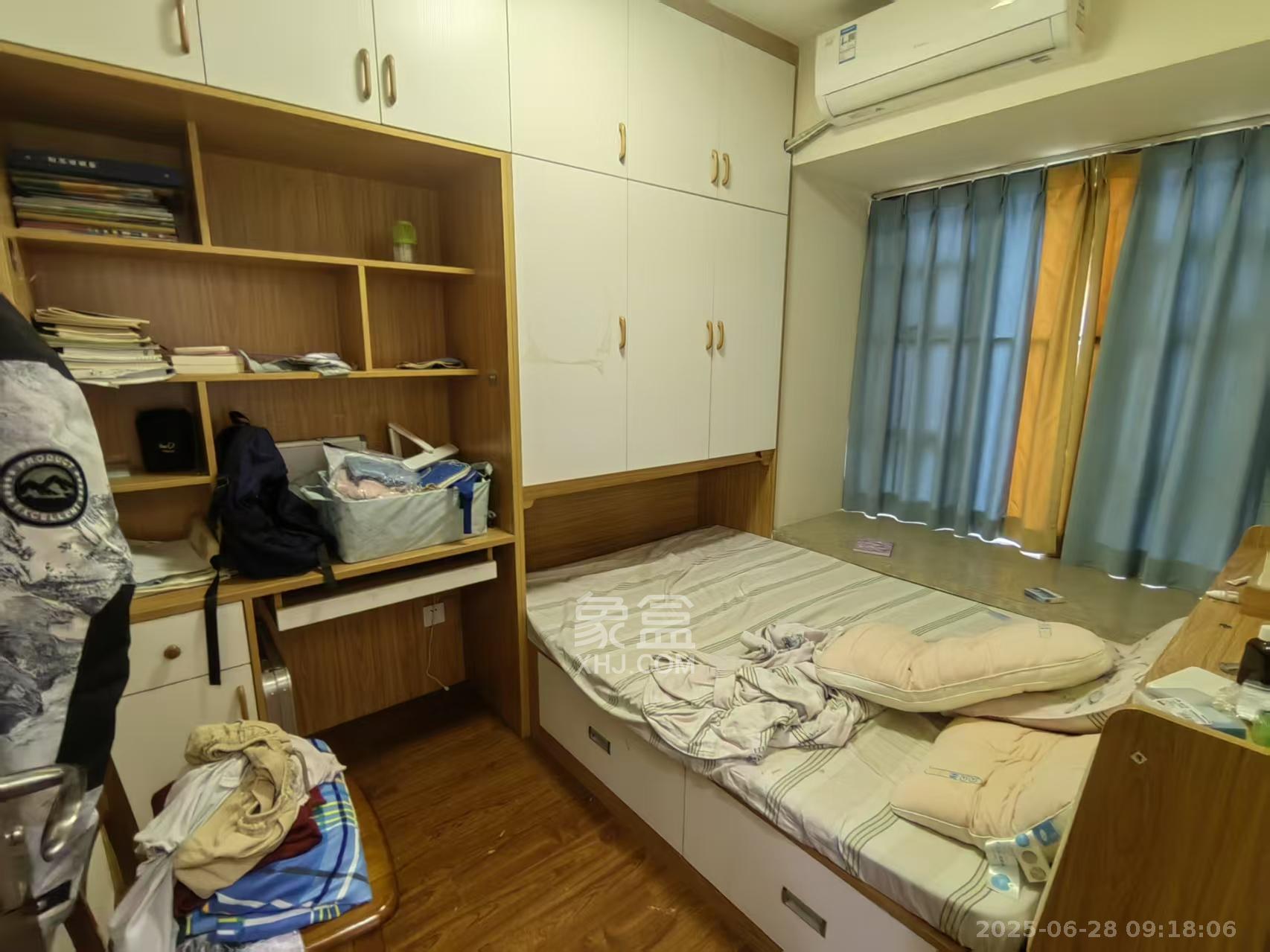 时代倾城二期  2室2厅1卫    2000.0元/月室内图