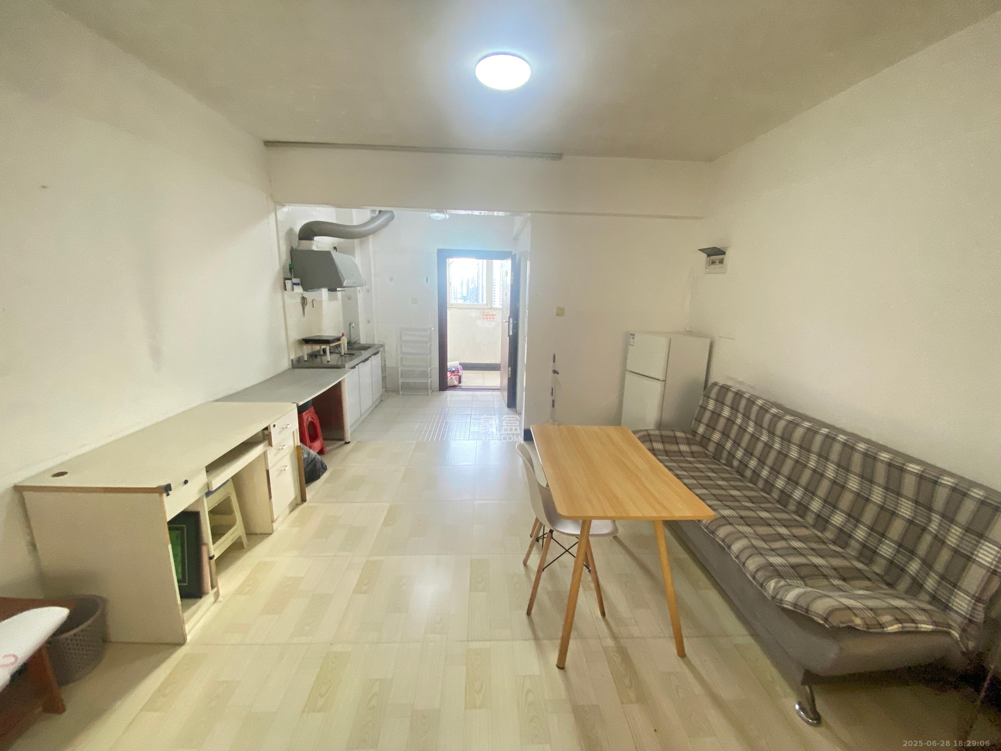 巧克力空间（建鸿达现代大厦）  1室1厅1卫   1050.00元/月室内图