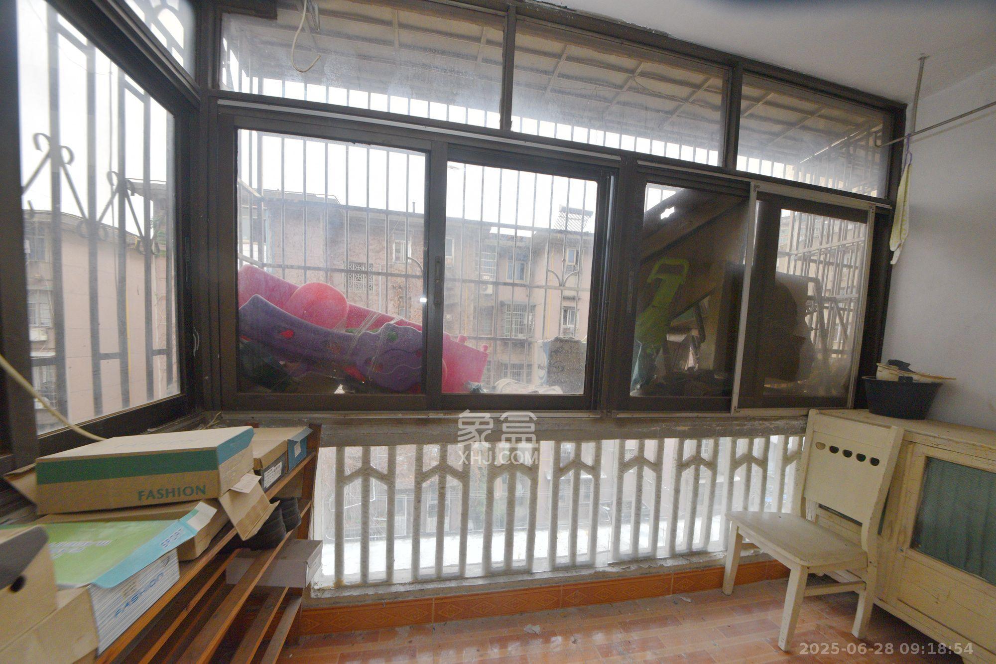 狮子山一片  2室1厅1卫    1100.0元/月 狮子山一片  2室1厅1卫    1100.0元/月室内图