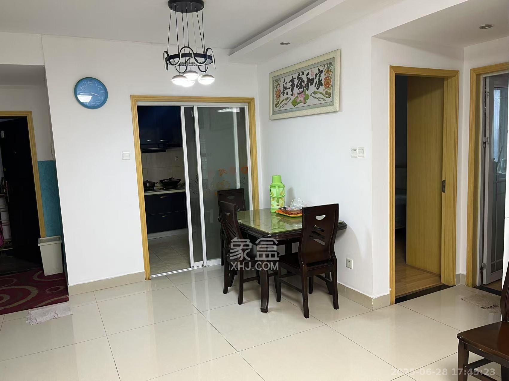 都市馨园  2室2厅1卫    2200.0元/月 都市馨园  2室2厅1卫    2200.0元/月室内图