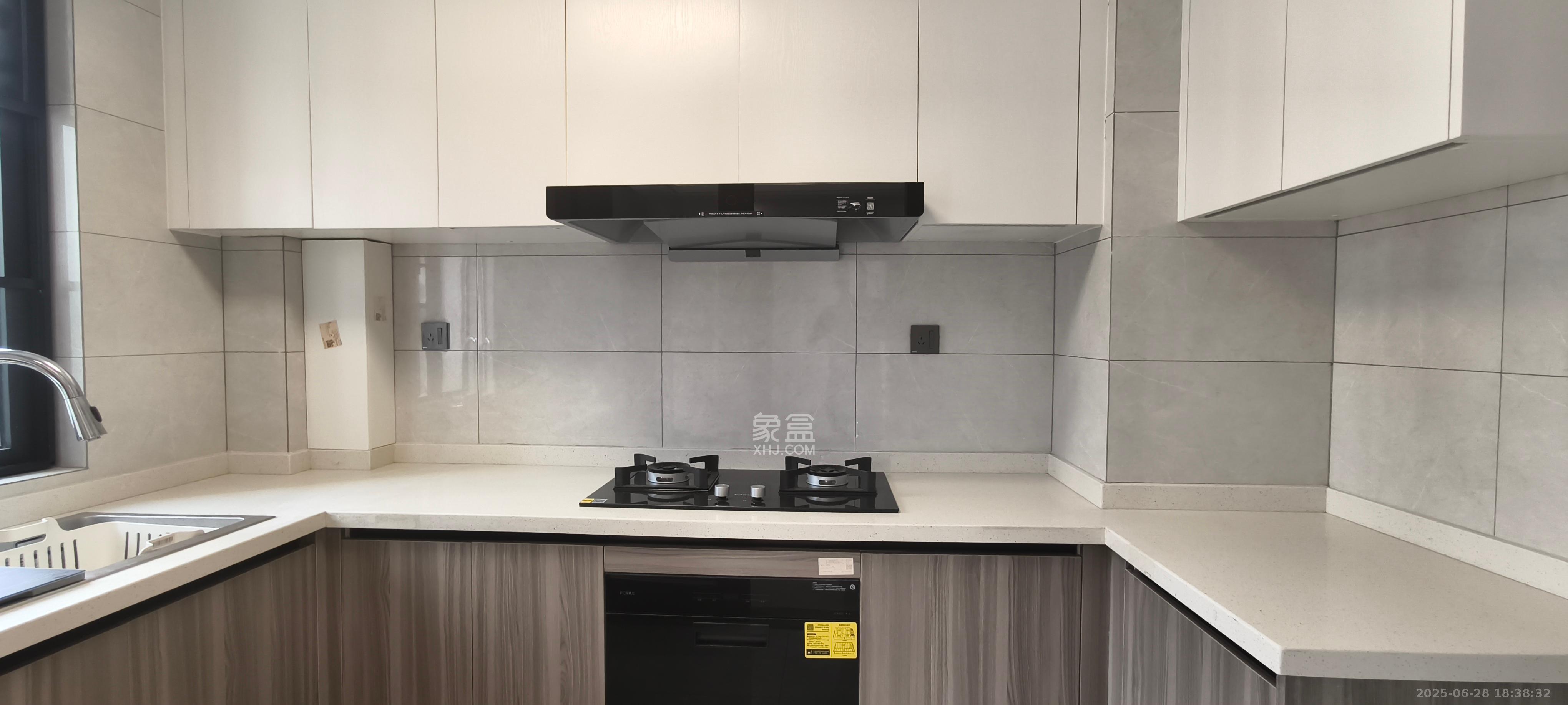 金富湘江悦城  5室2厅1卫    3900.0元/月 金富湘江悦城  5室2厅1卫    3900.0元/月室内图