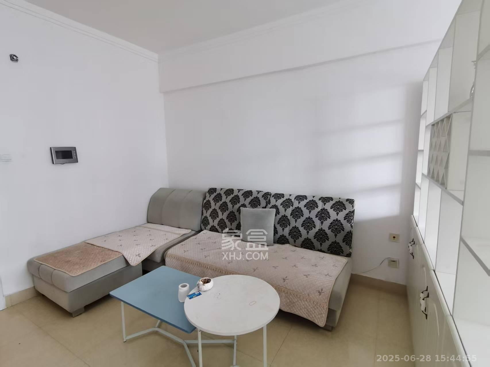 西子一间 1室1厅1卫 1600.0元/月 西子一间 1室1厅1卫 1600.0元/月室内图