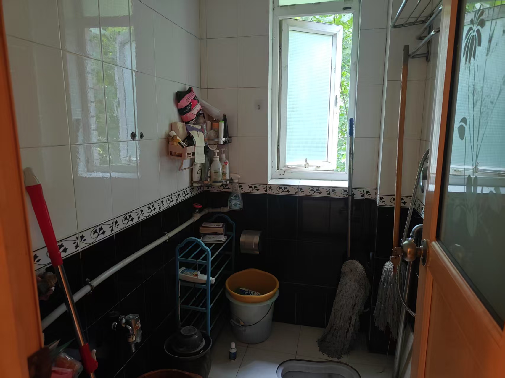 碧翠园石油住宅小区 3室2厅2卫 1700.0元/月 碧翠园石油住宅小区 3室2厅2卫 1700.0元/月室内图