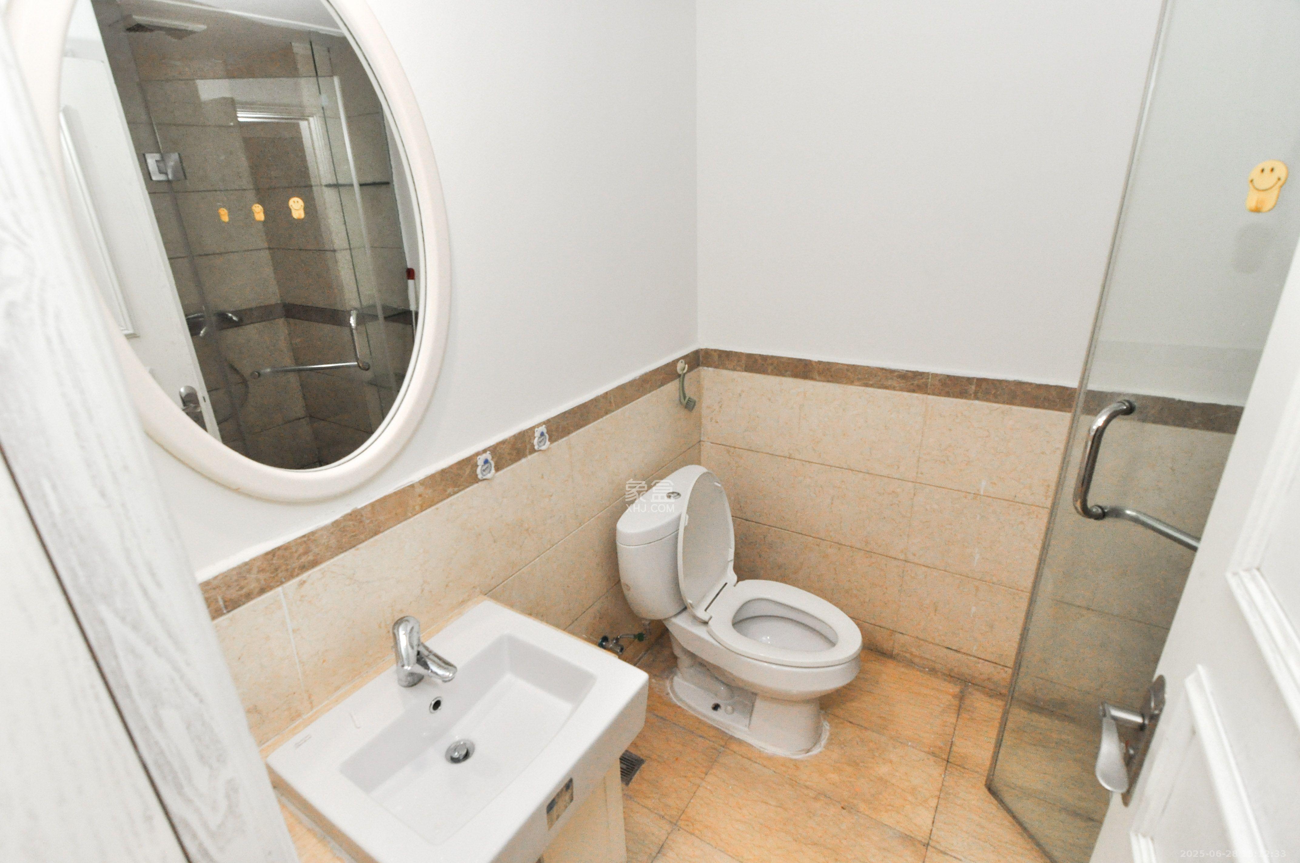 沁园春御院 1室1厅1卫 1600.0元/月 沁园春御院 1室1厅1卫 1600.0元/月室内图