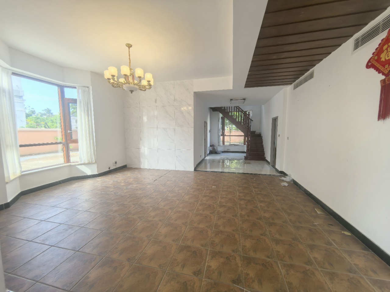 黄金海岸花园 9室2厅4卫 35000.0元/月 黄金海岸花园 9室2厅4卫 35000.0元/月室内图