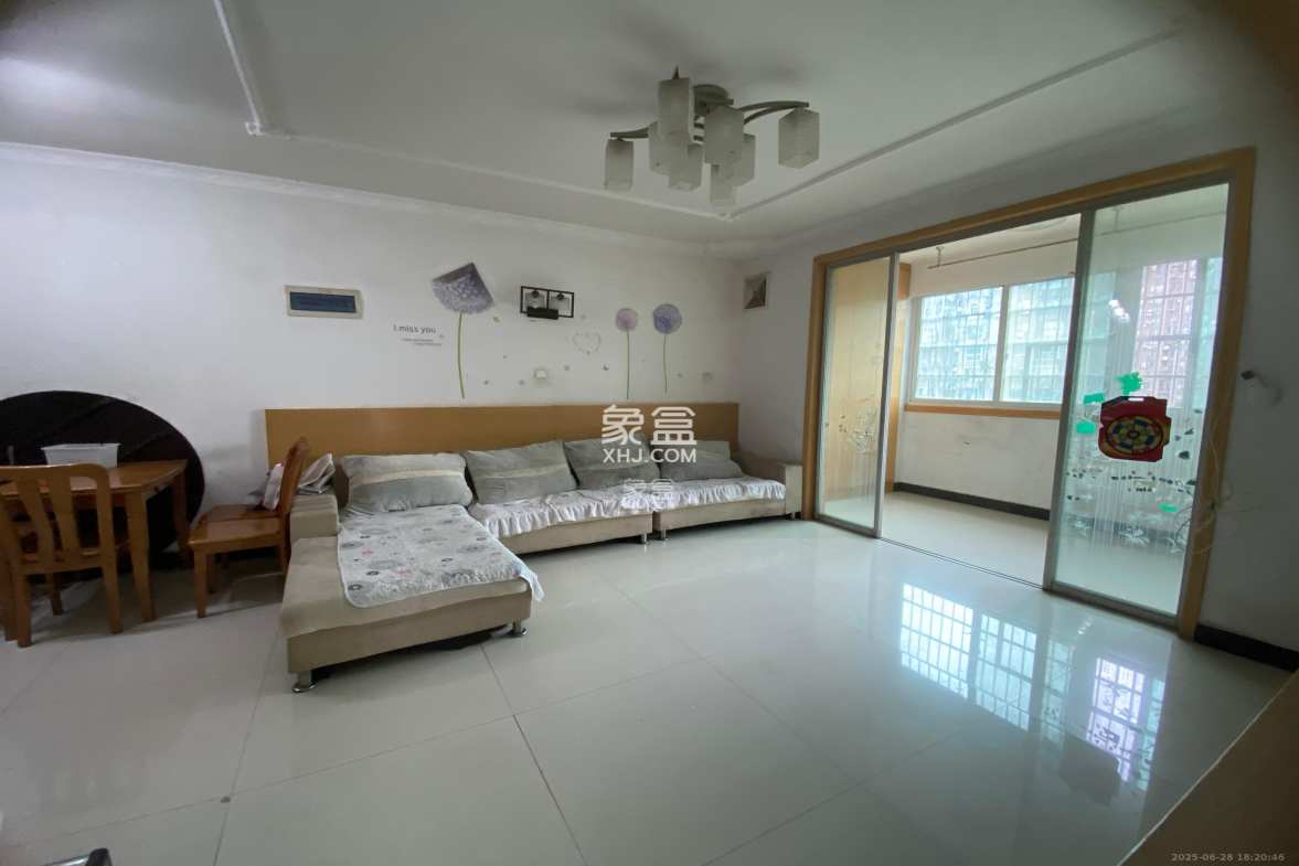 麓谷加州阳光 2室2厅1卫 1800.0元/月 麓谷加州阳光 2室2厅1卫 1800.0元/月室内图