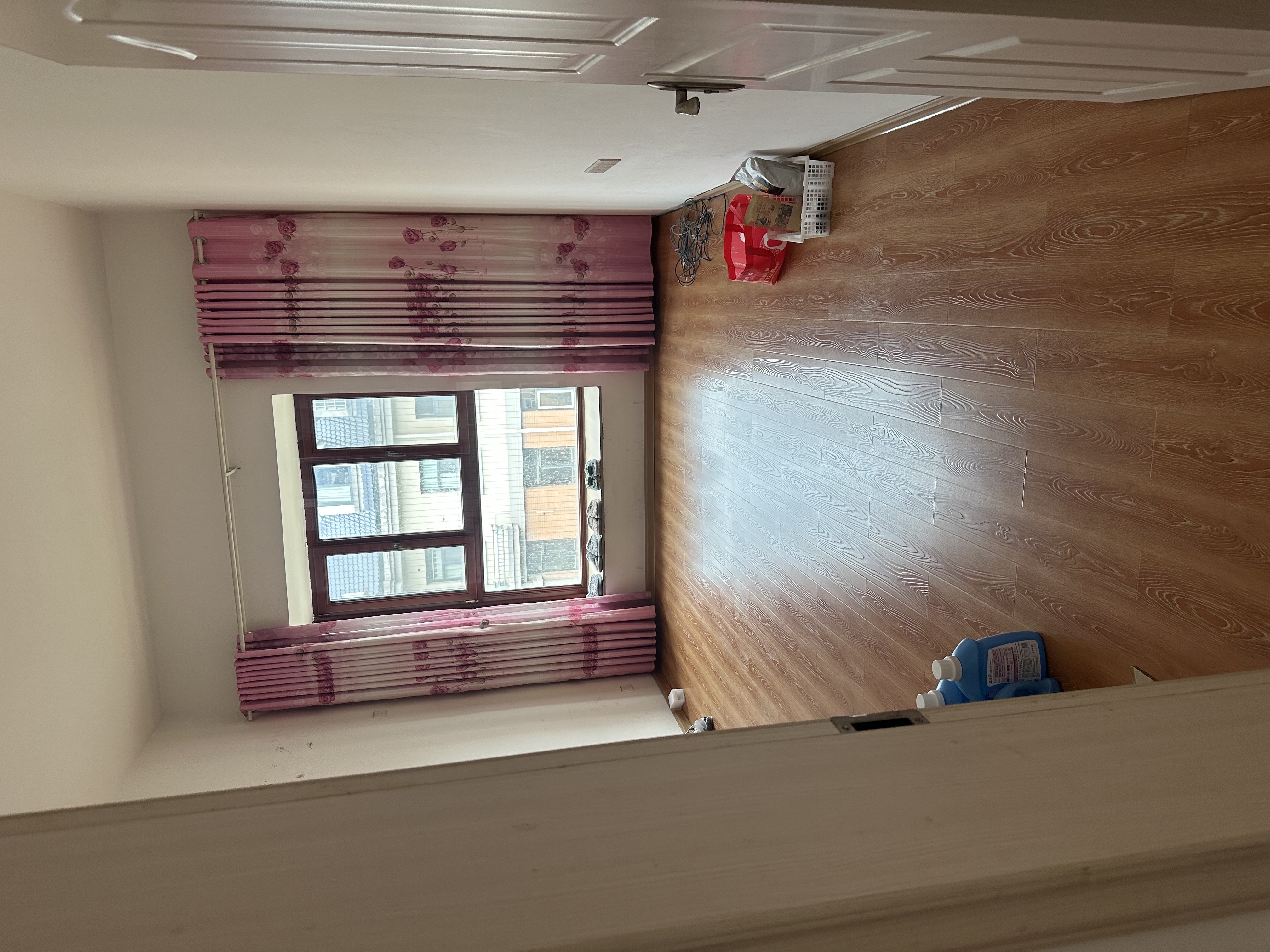 国土鑫苑 4室2厅2卫 1500.0元/月 国土鑫苑 4室2厅2卫 1500.0元/月室内图