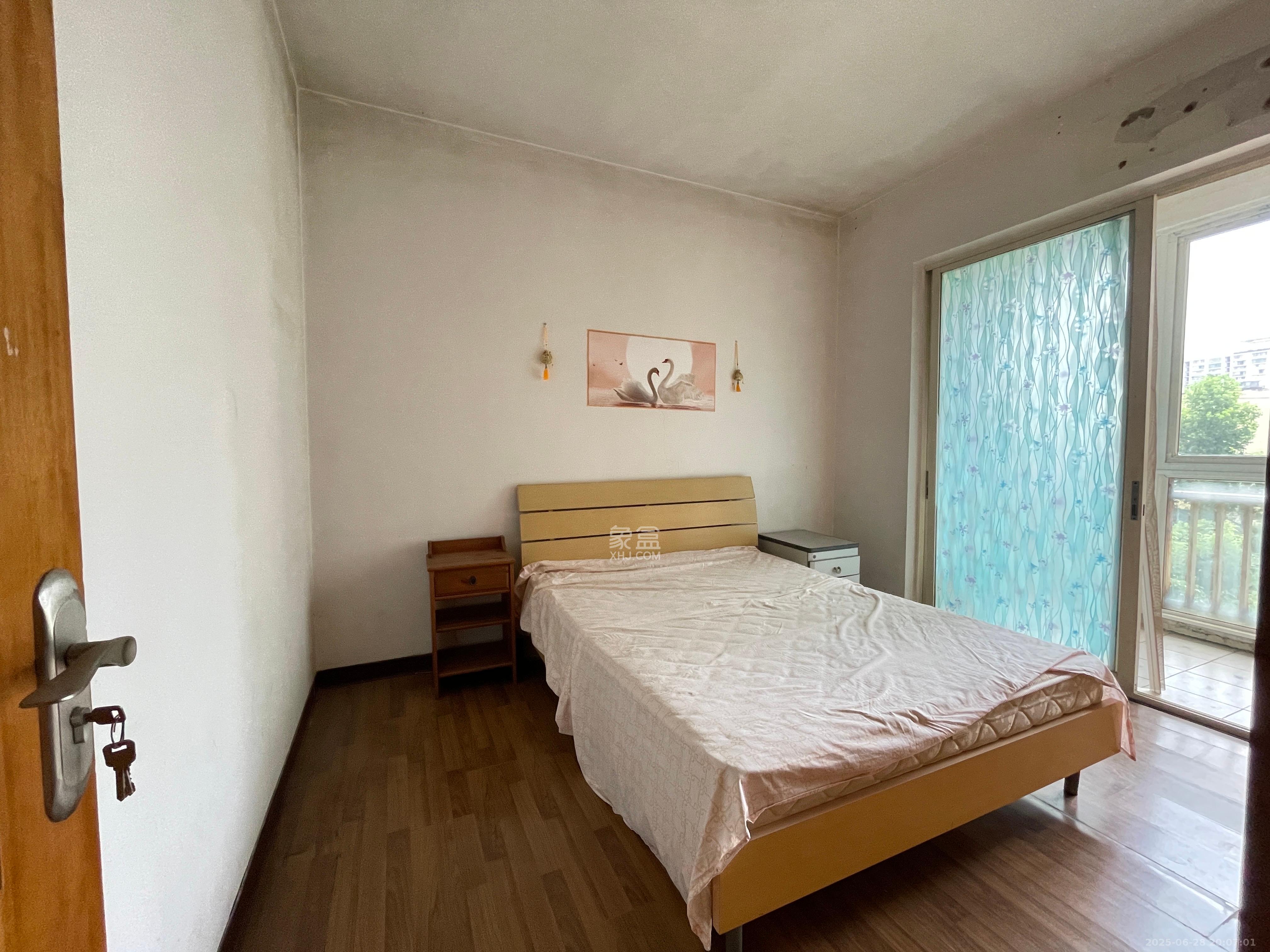 一心花苑  1室1厅1卫   2000.00元/月室内图