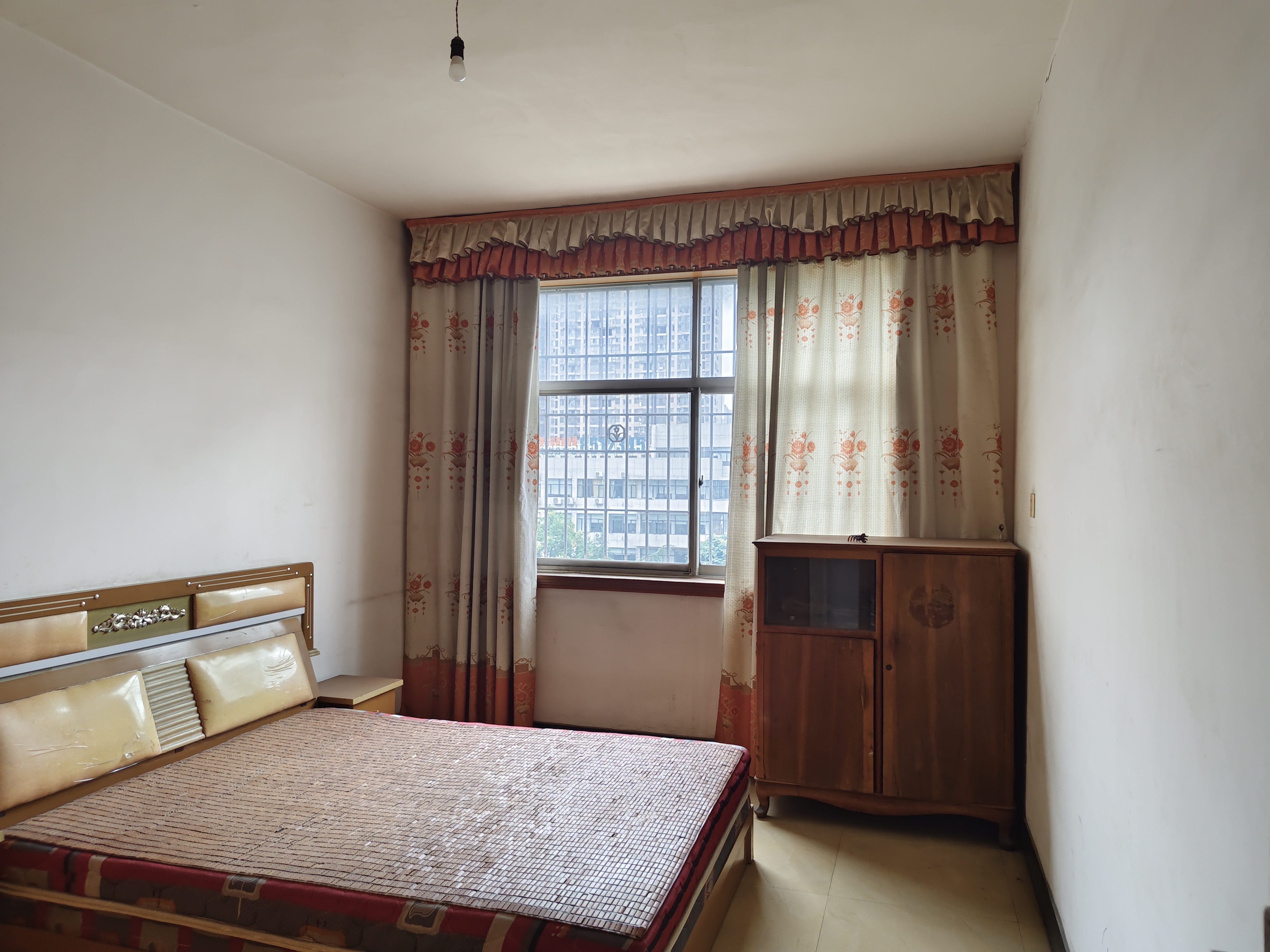 娄星区散盘 1室0厅0卫 24.0万 娄星区散盘 1室0厅0卫 24.0万客厅