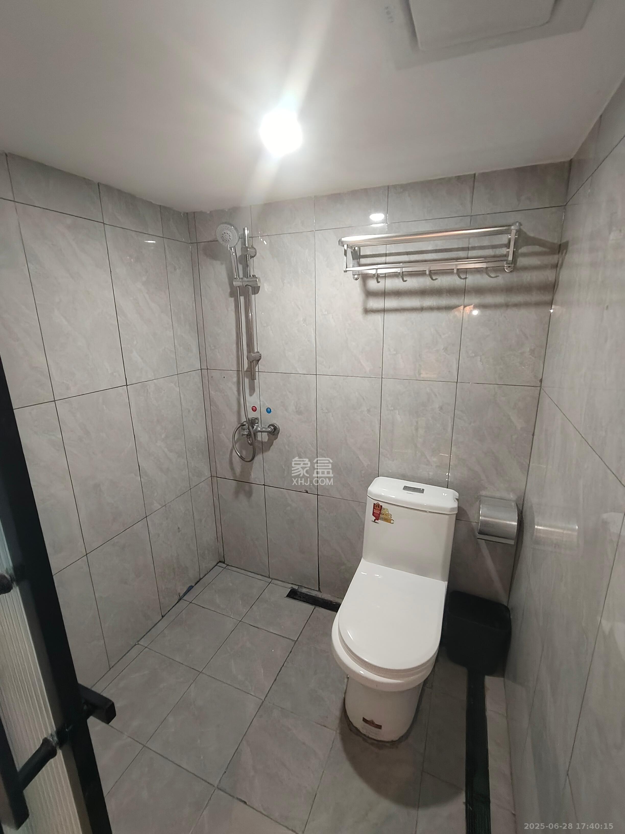 金地铂悦 1室0厅0卫 1800.0元/月 金地铂悦 1室0厅0卫 1800.0元/月室内图