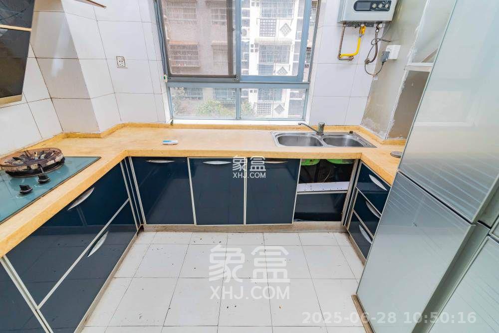 万煦园  3室2厅2卫   2300.00元/月室内图