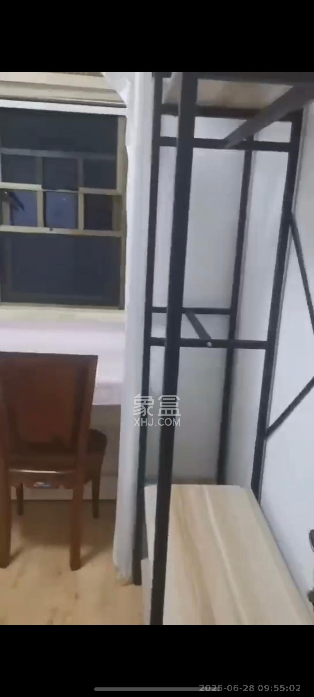 江山帝景哈佛  3室2厅1卫    2100.0元/月室内图