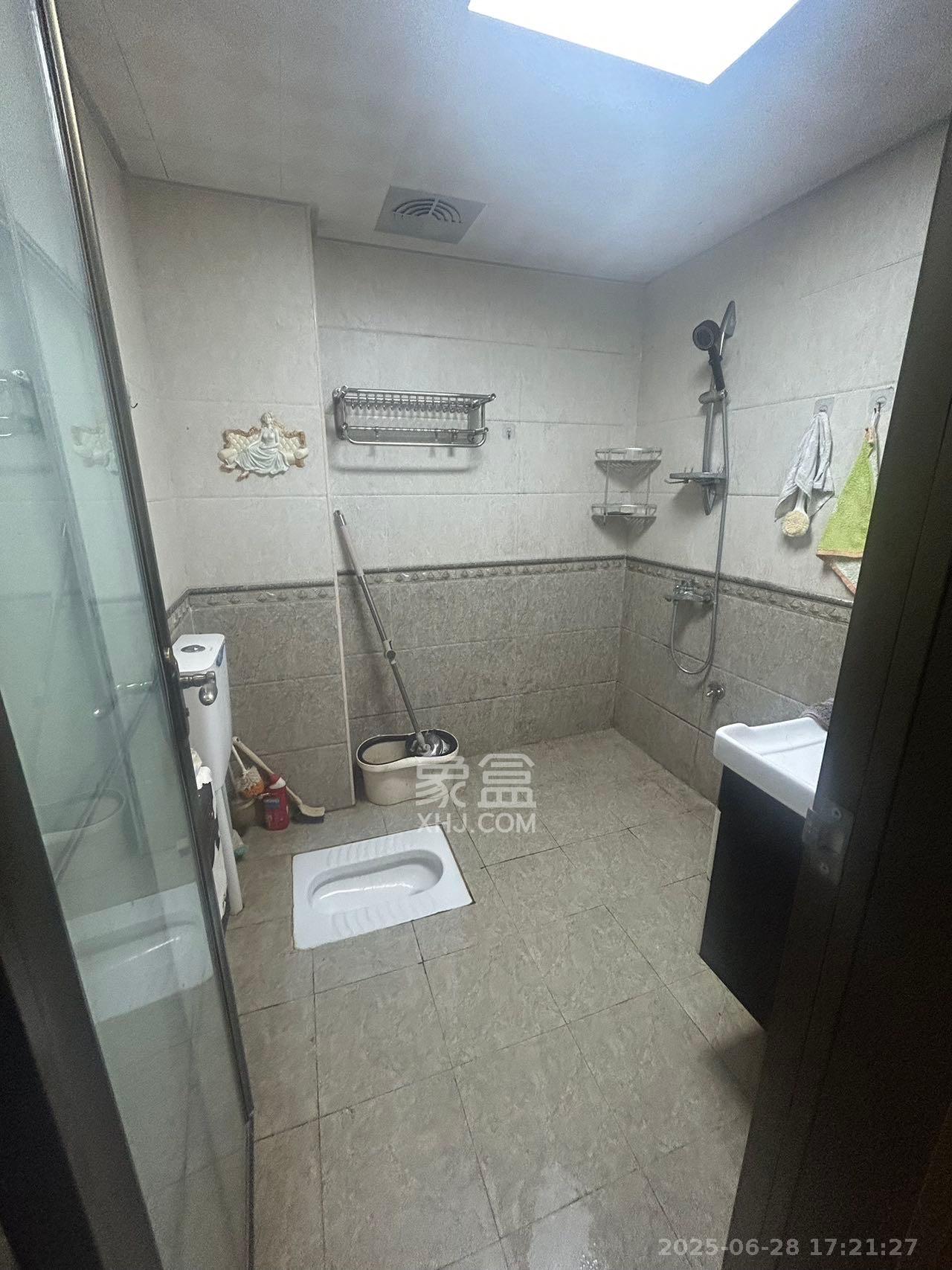 怡海星城 3室2厅1卫 2100.0元/月 怡海星城 3室2厅1卫 2100.0元/月室内图